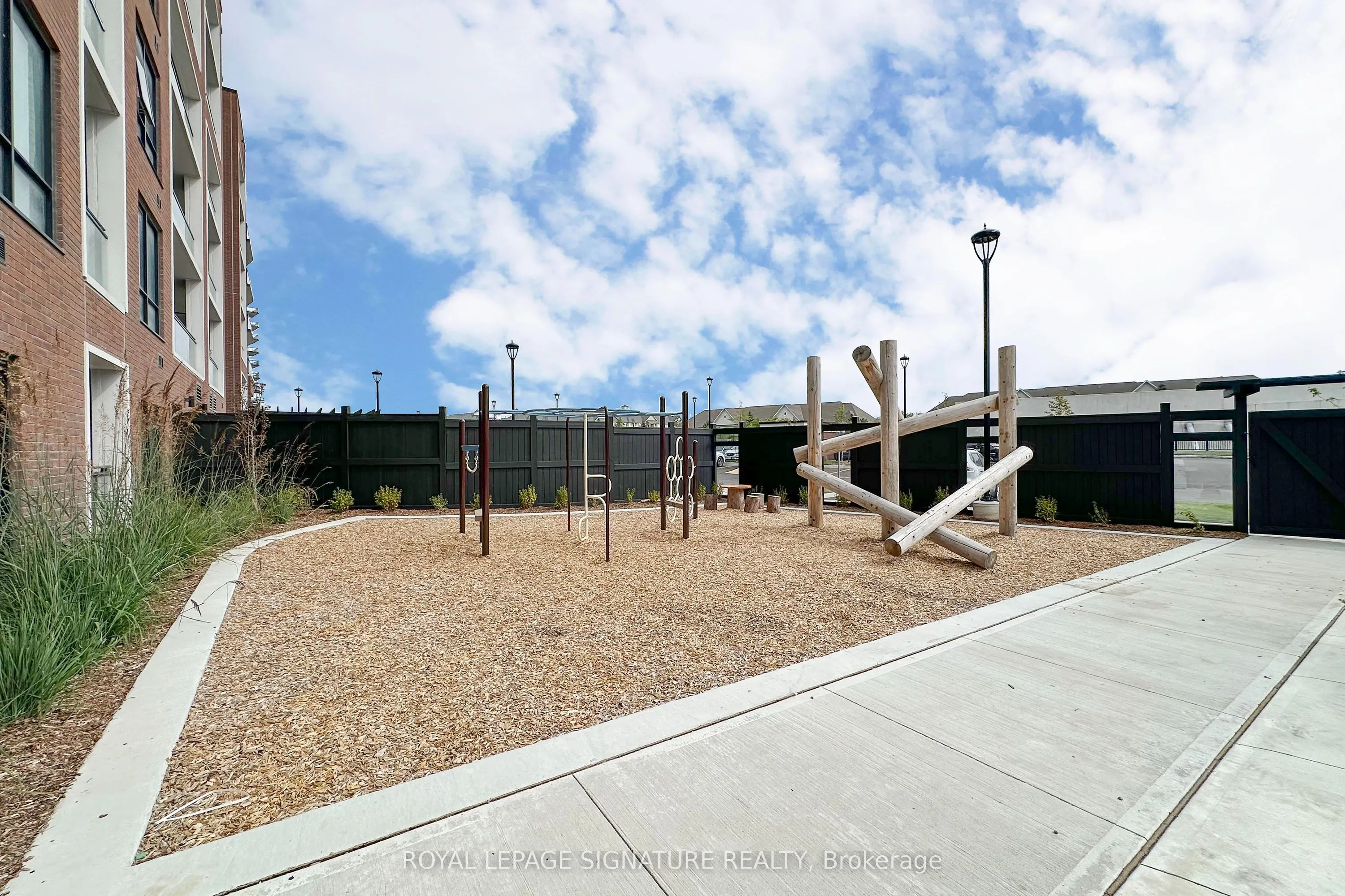 51 Clarington Boulevard #613