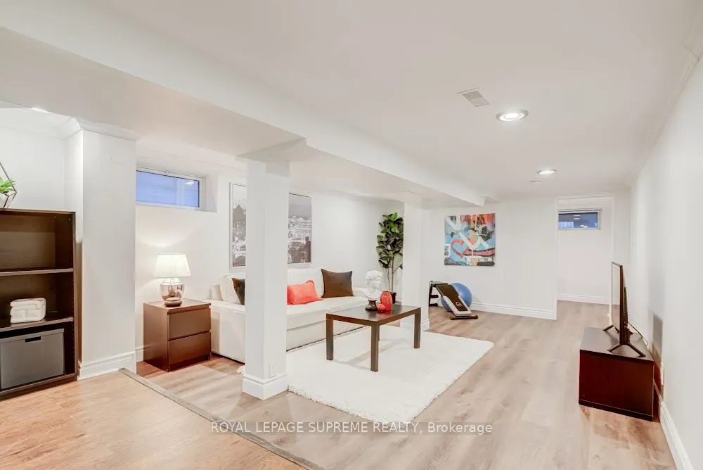 24 Wiley Avenue
