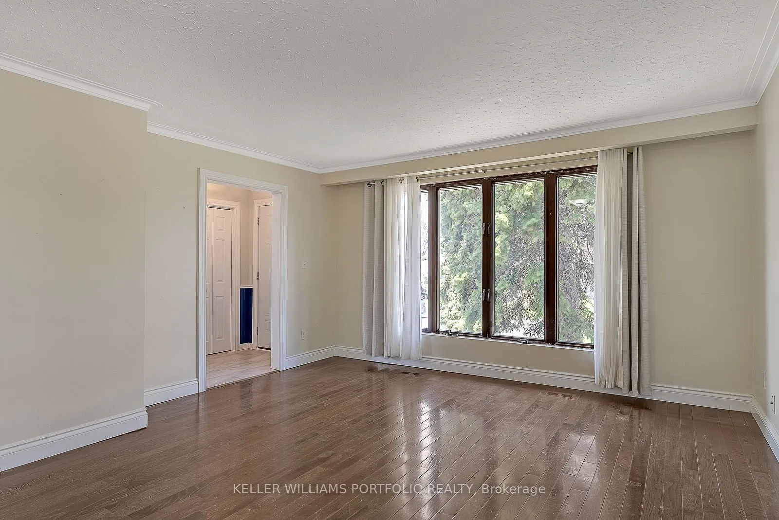 1519 Lakeside Street #Main Flr