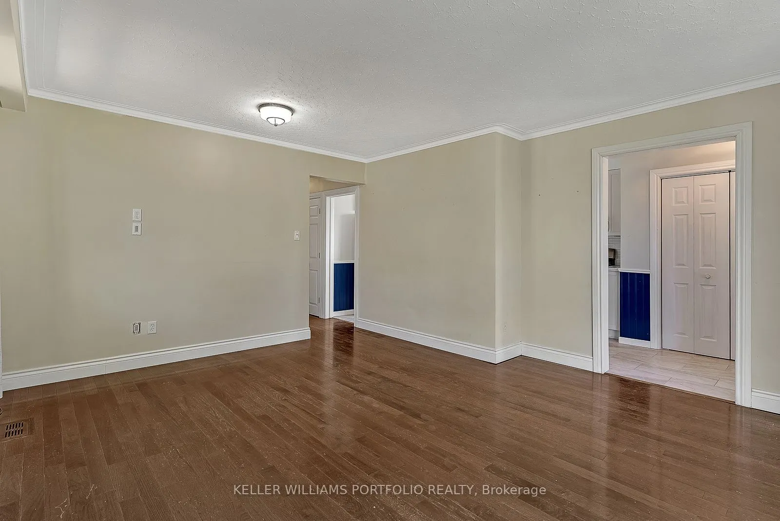 1519 Lakeside Street #Main Flr