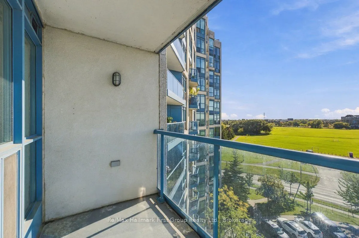 340 Watson Street W #715