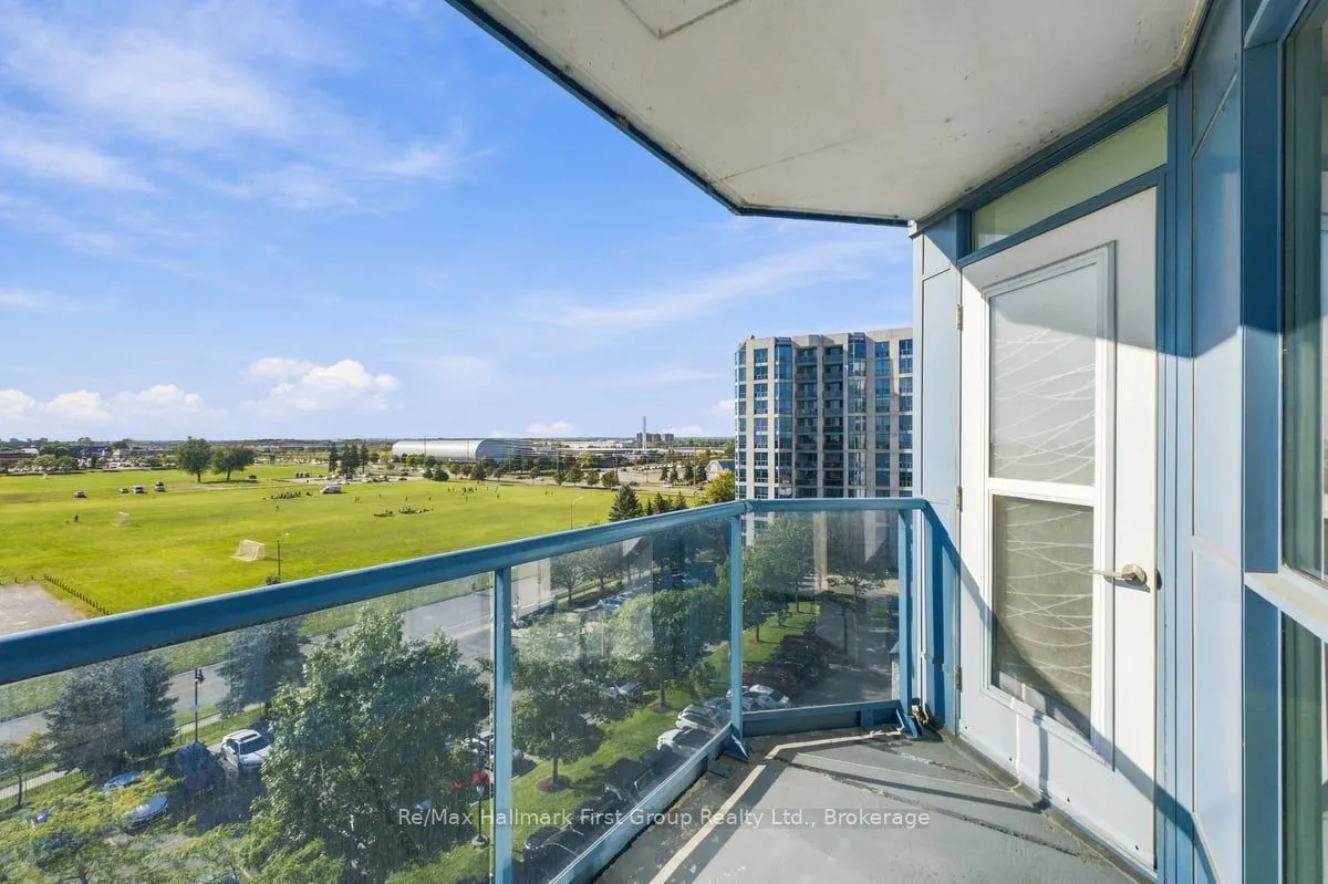 340 Watson Street W #715