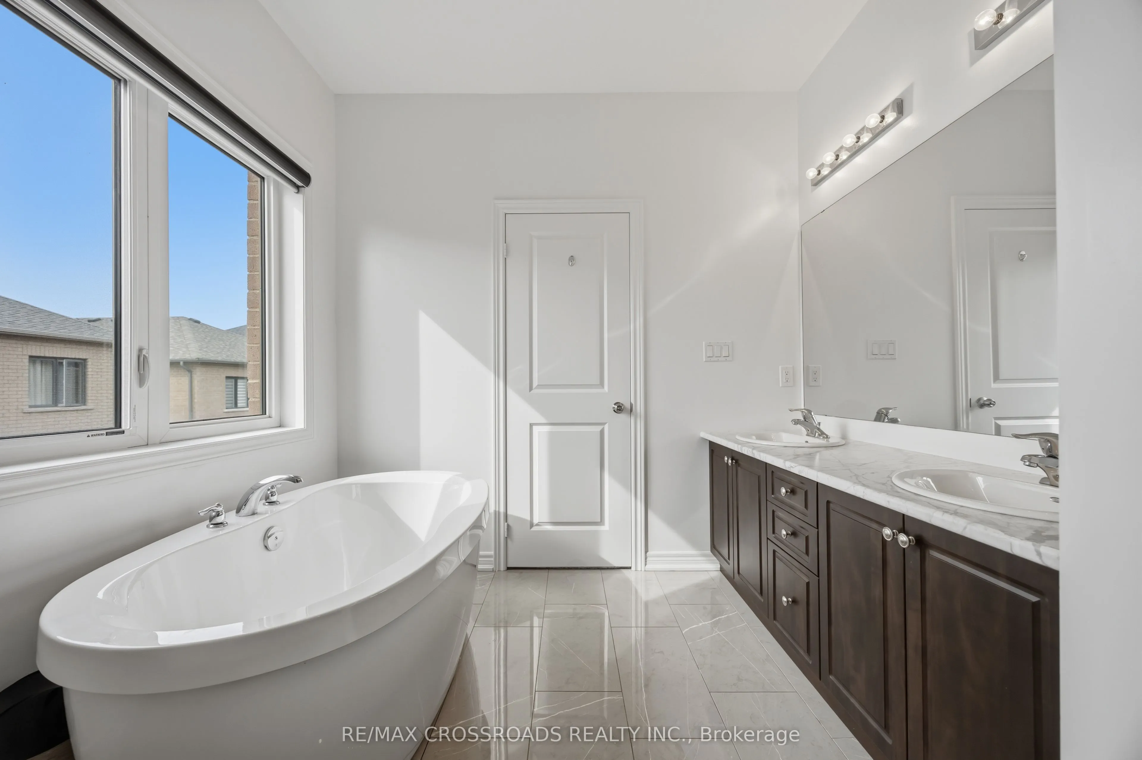 1257 Aquarius Trail