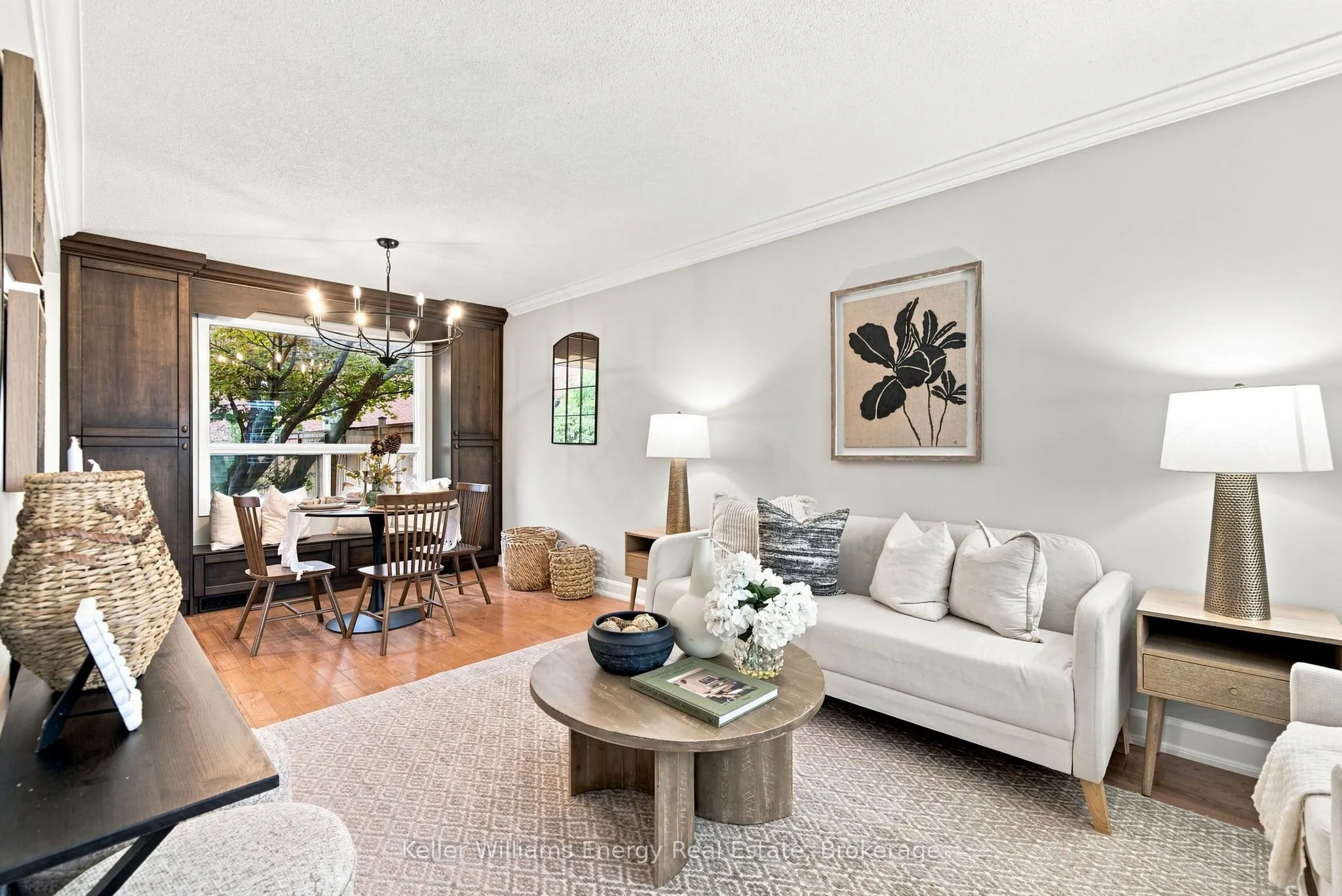 61 Fernbank Place