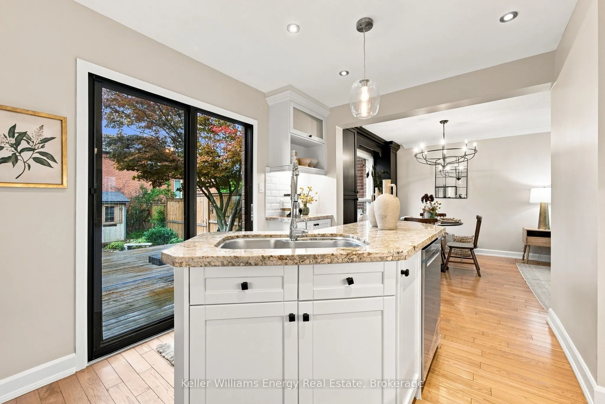 61 Fernbank Place