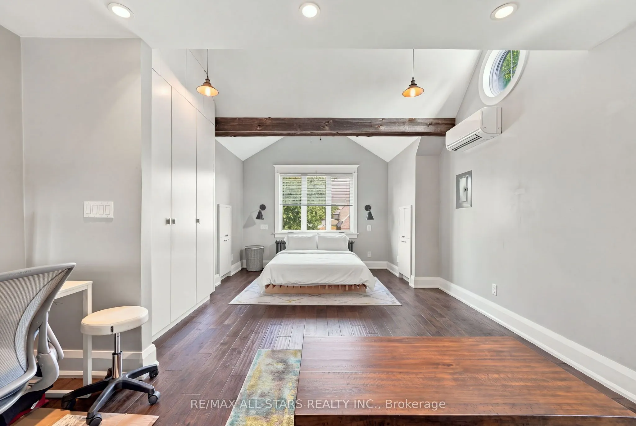 435 Mortimer Avenue