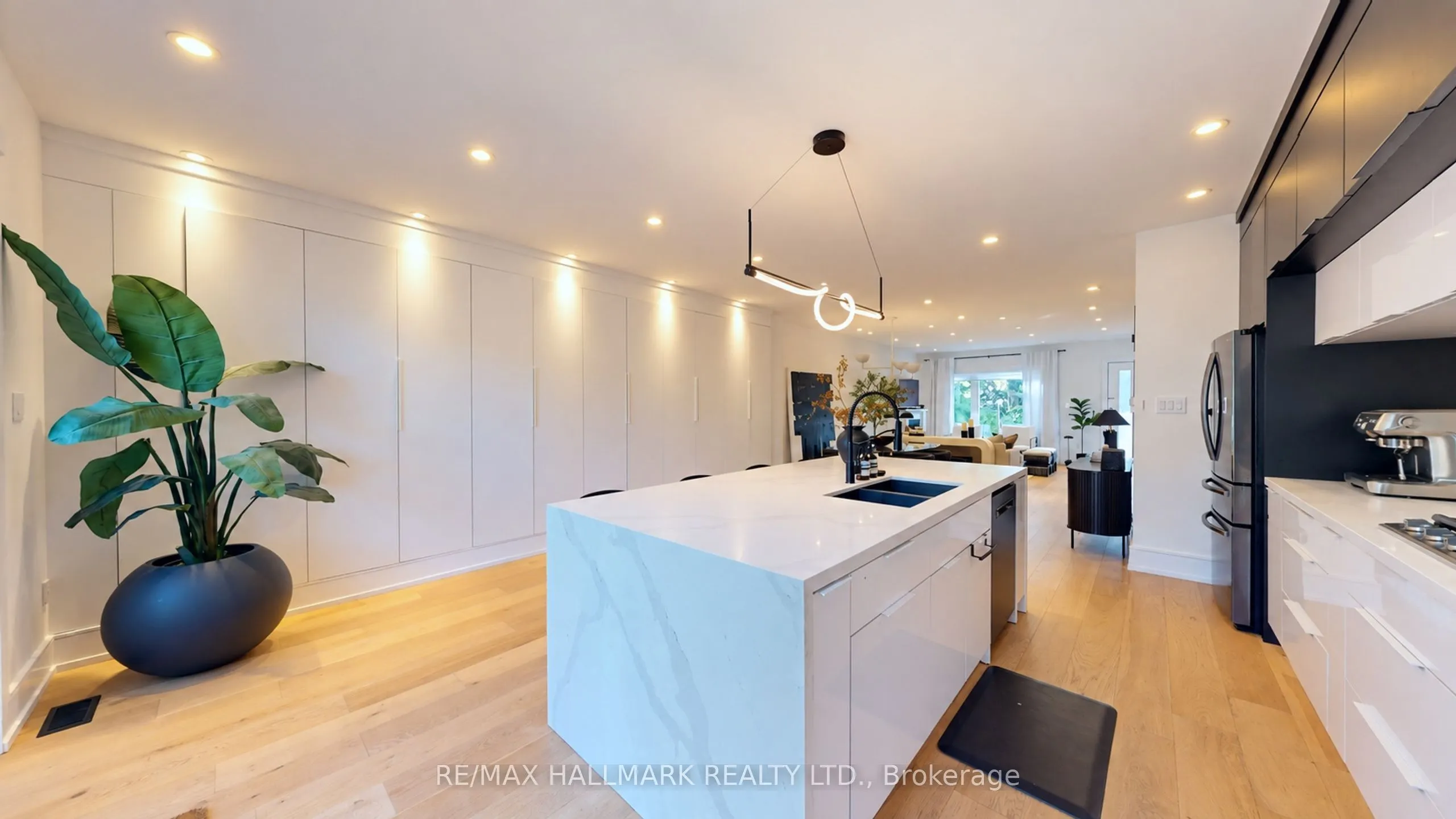 33 Kimberley Avenue