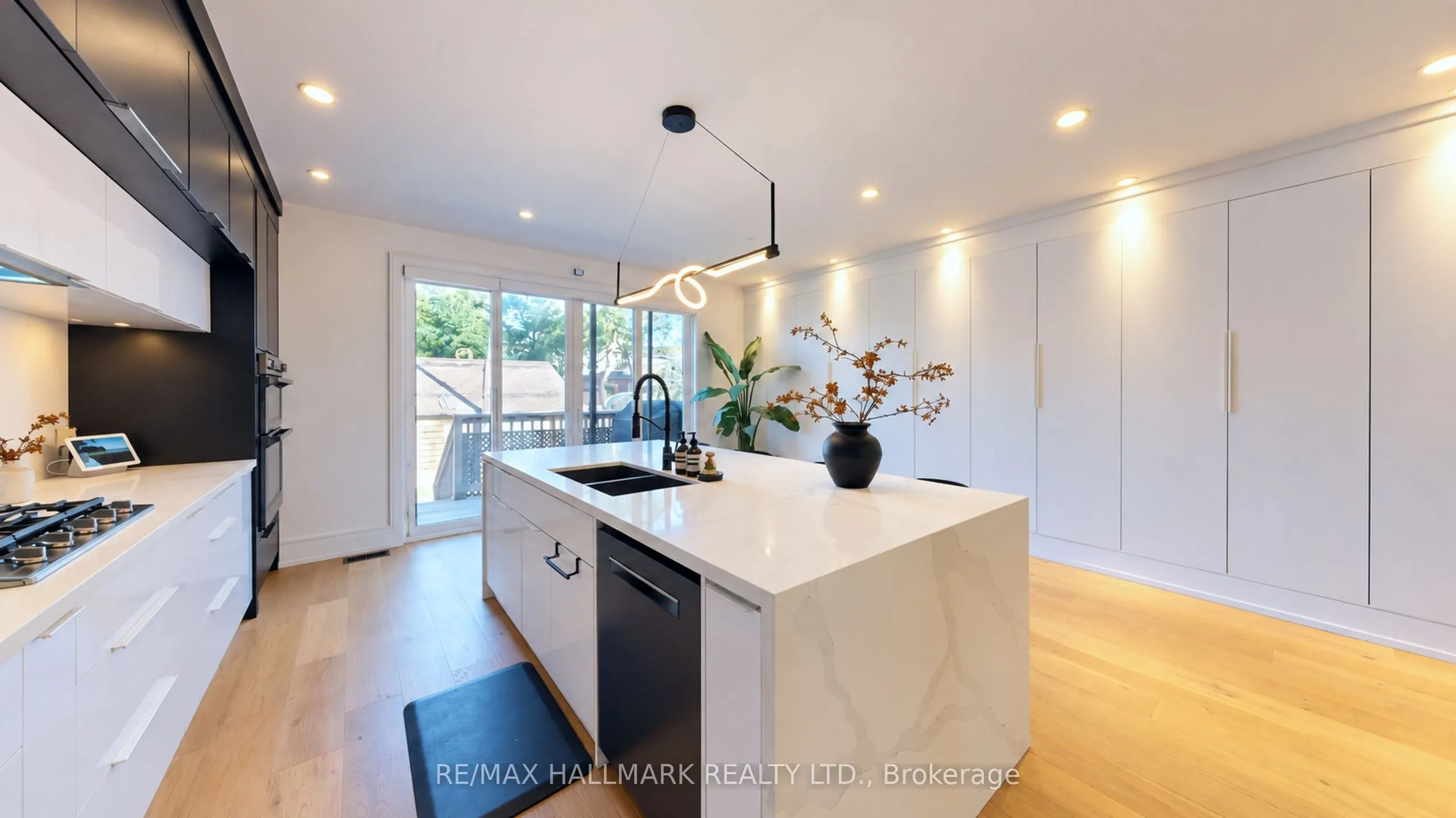 33 Kimberley Avenue