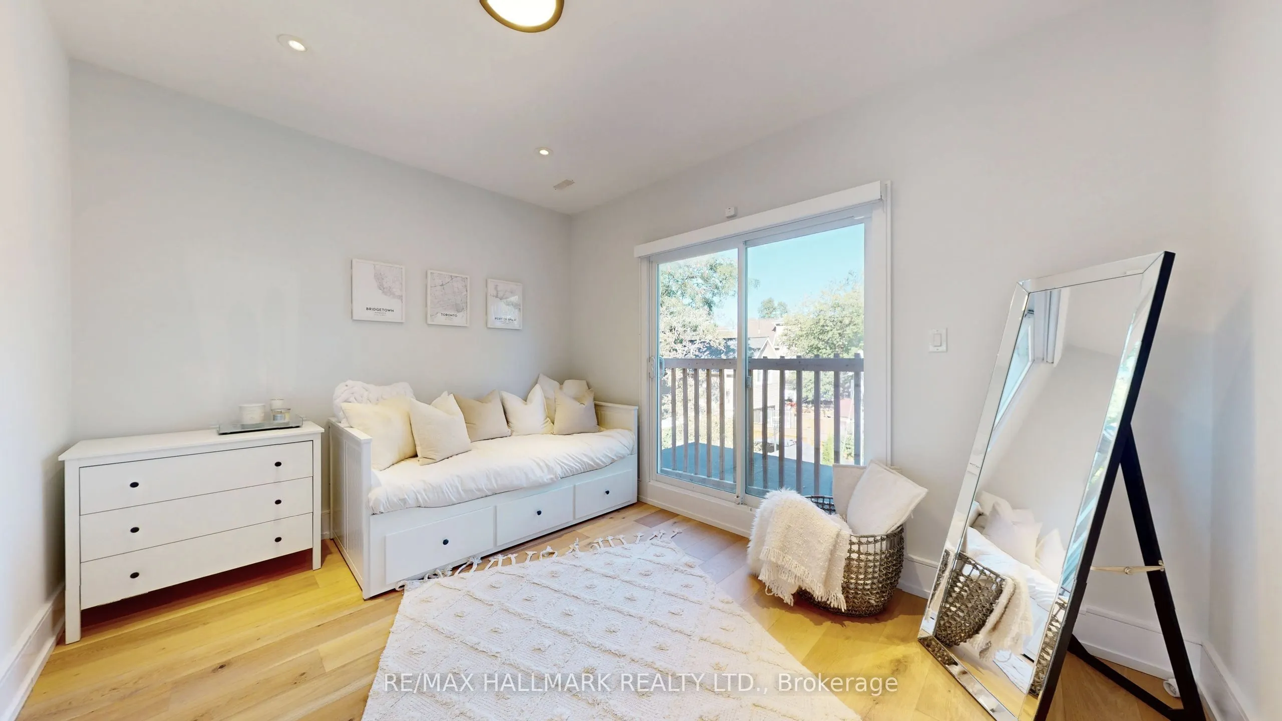 33 Kimberley Avenue