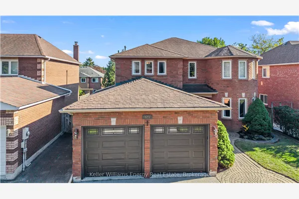 523 Palmtree Crescent