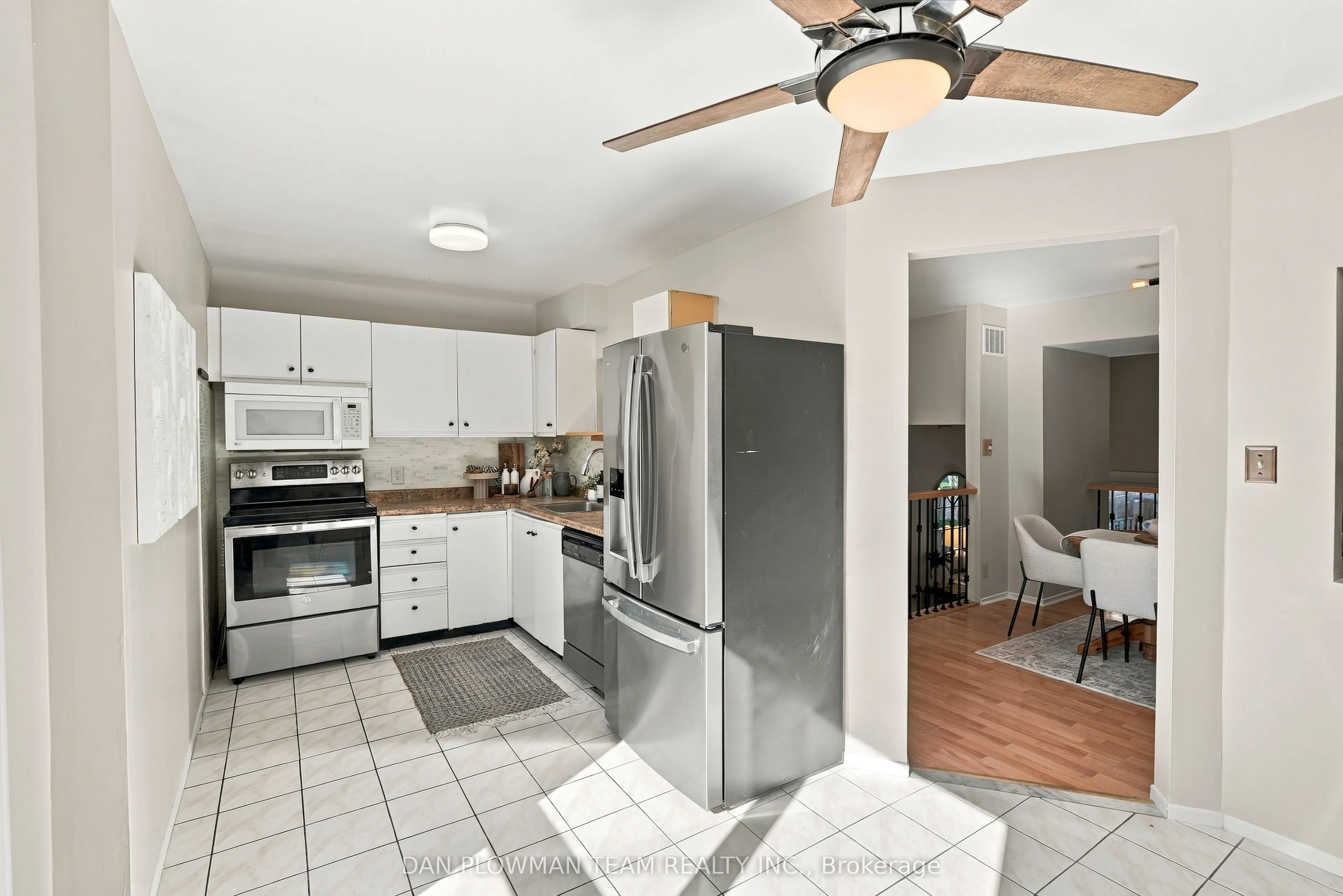 1133 Ritson Road N #81