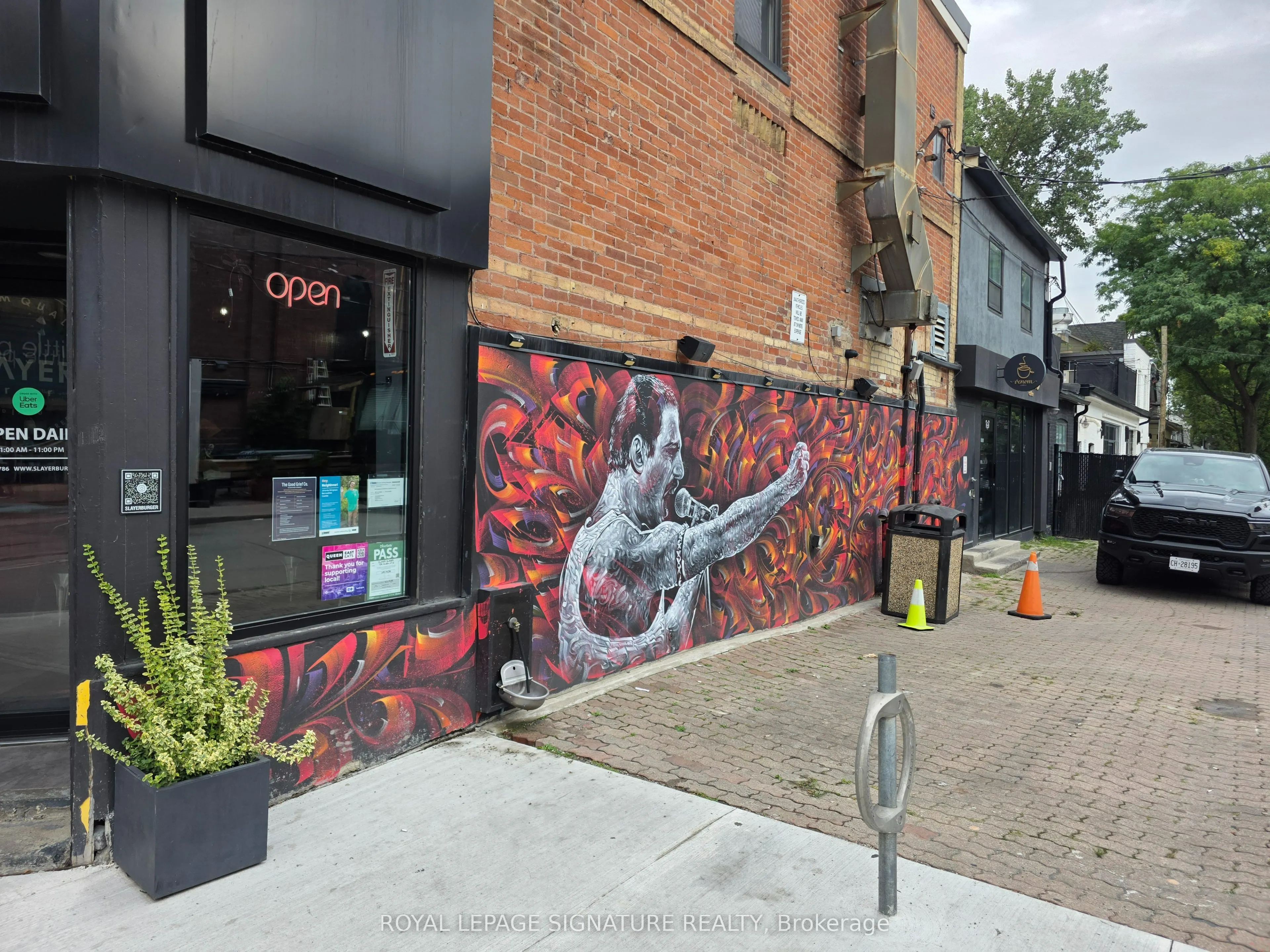 739 Queen Street E