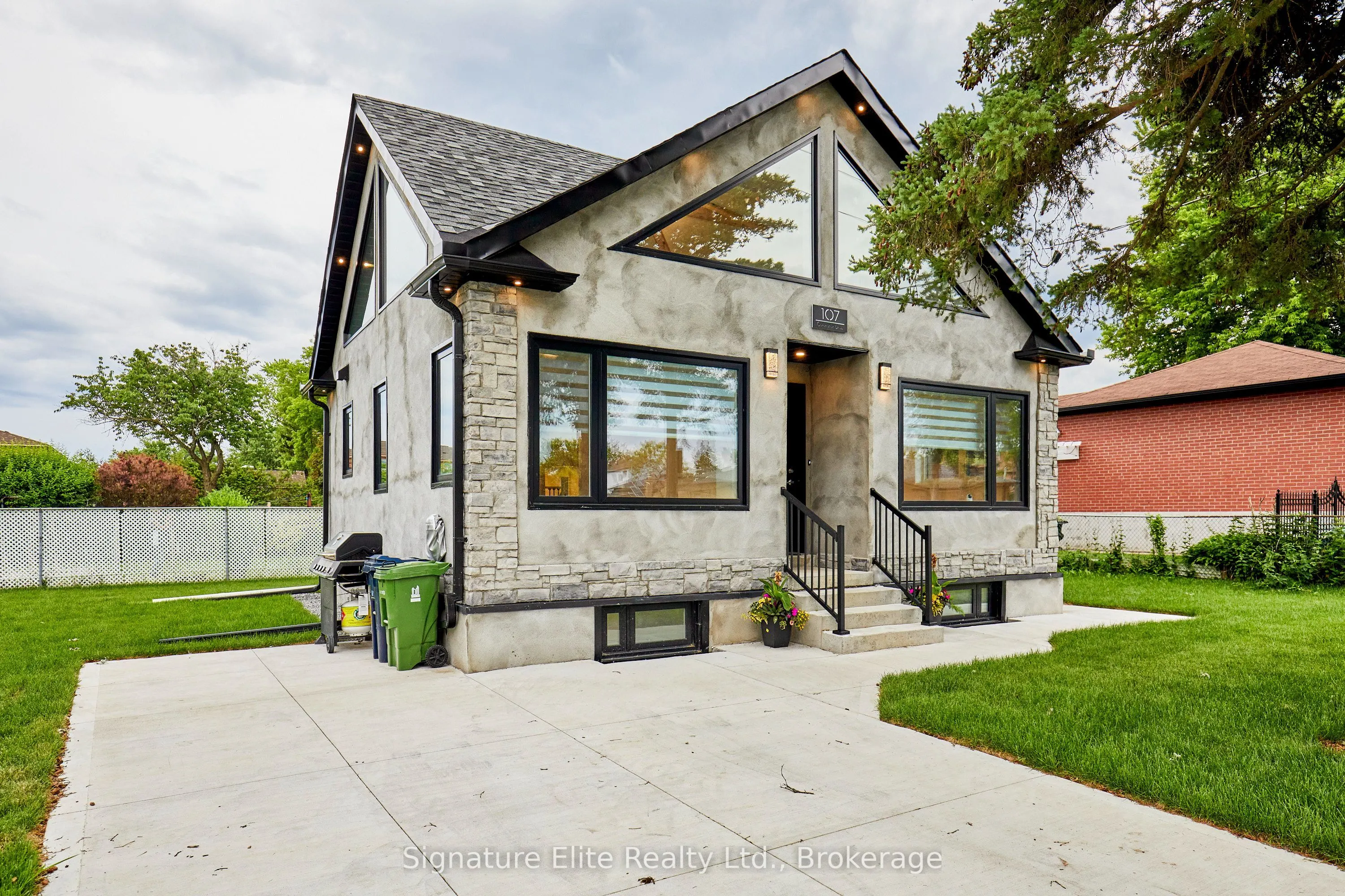 100A Kitchener Road