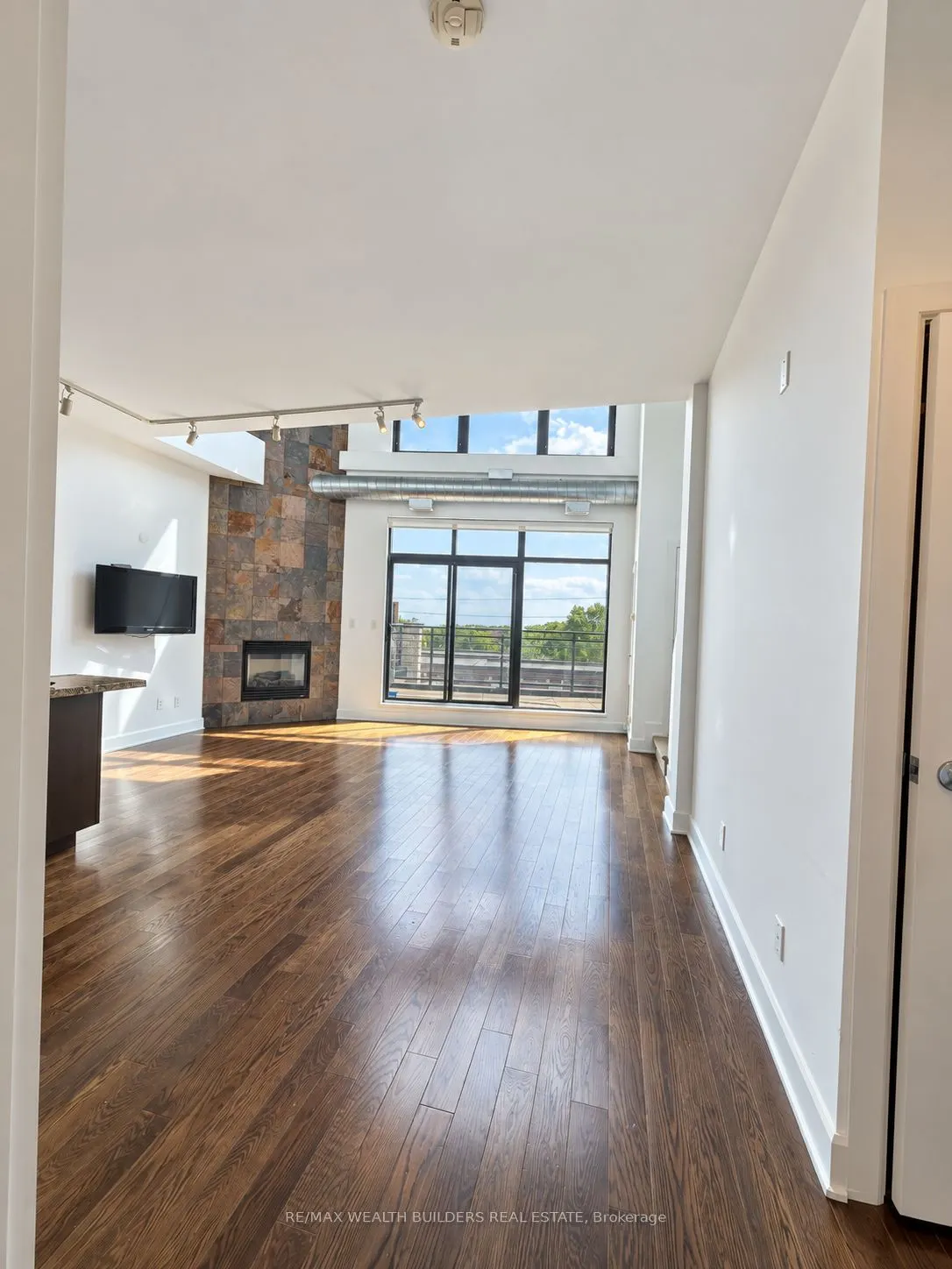 160 Fallingbrook Road #408
