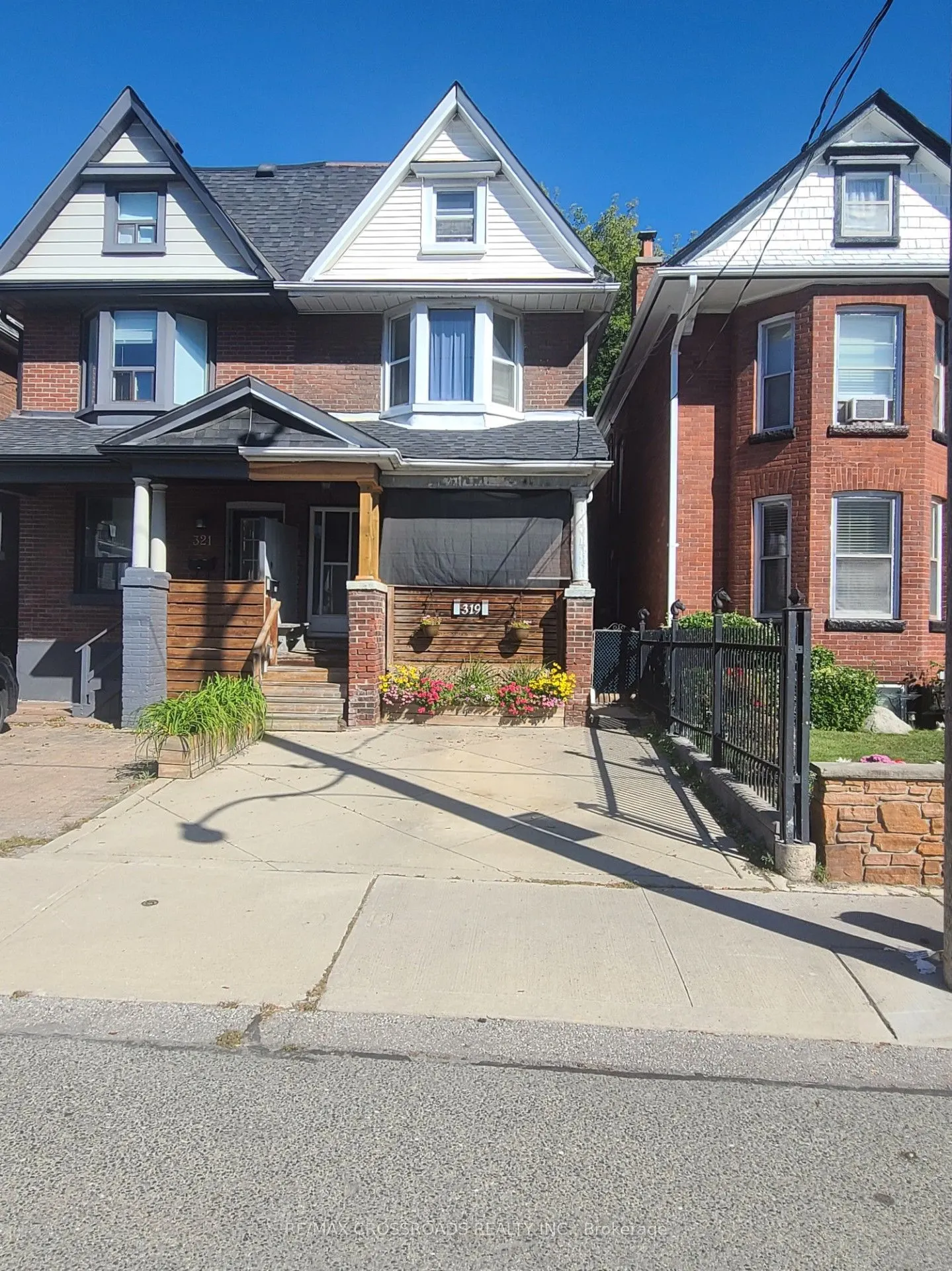 319 Woodbine Avenue