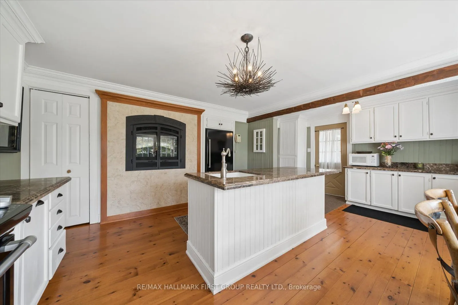 130 Myrtle Road E