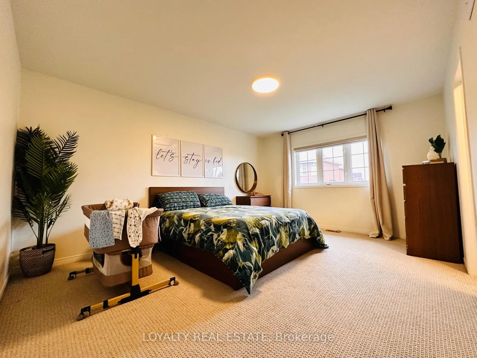 28 Thorp Crescent