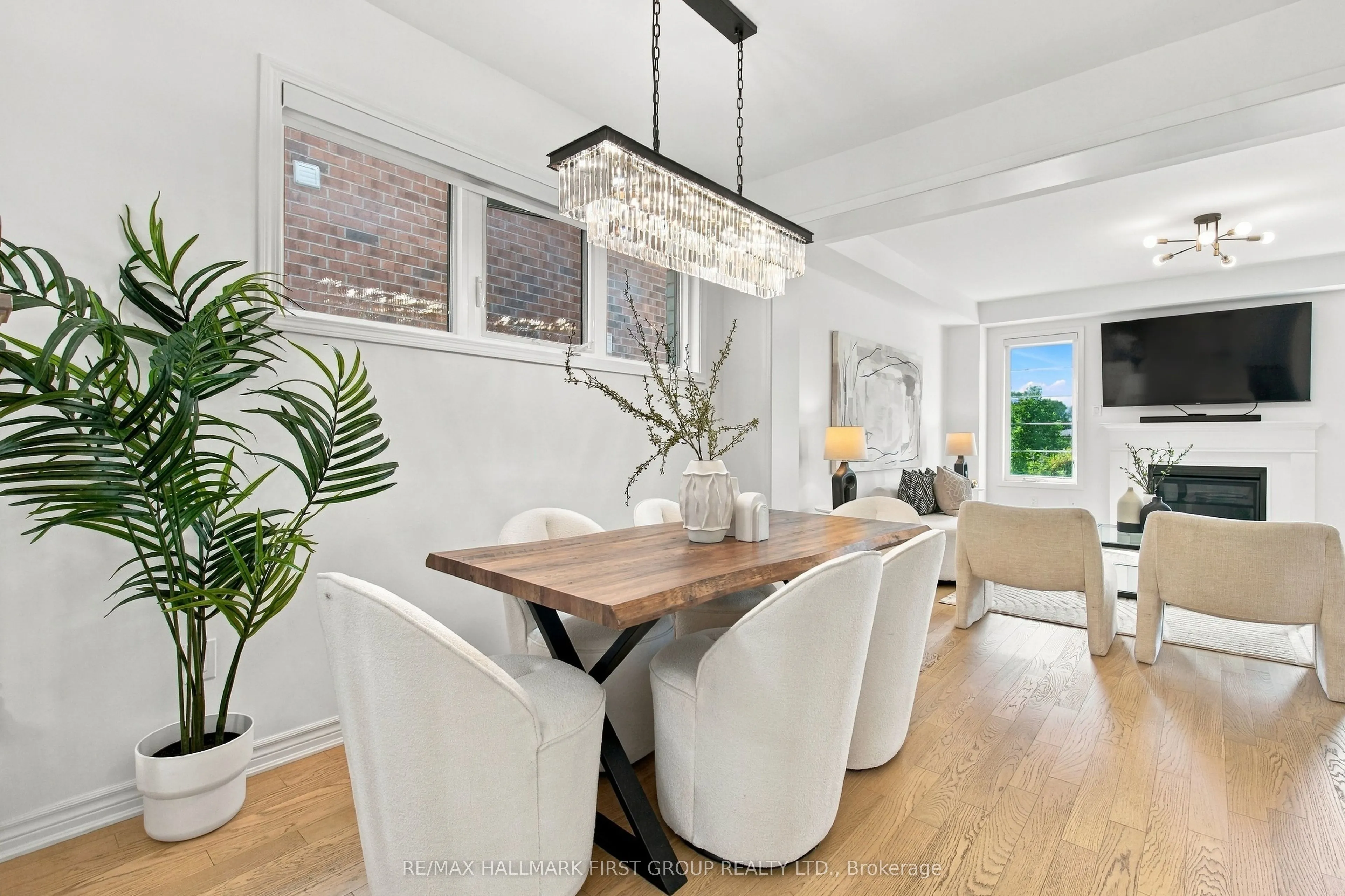 3302 Marchington Square