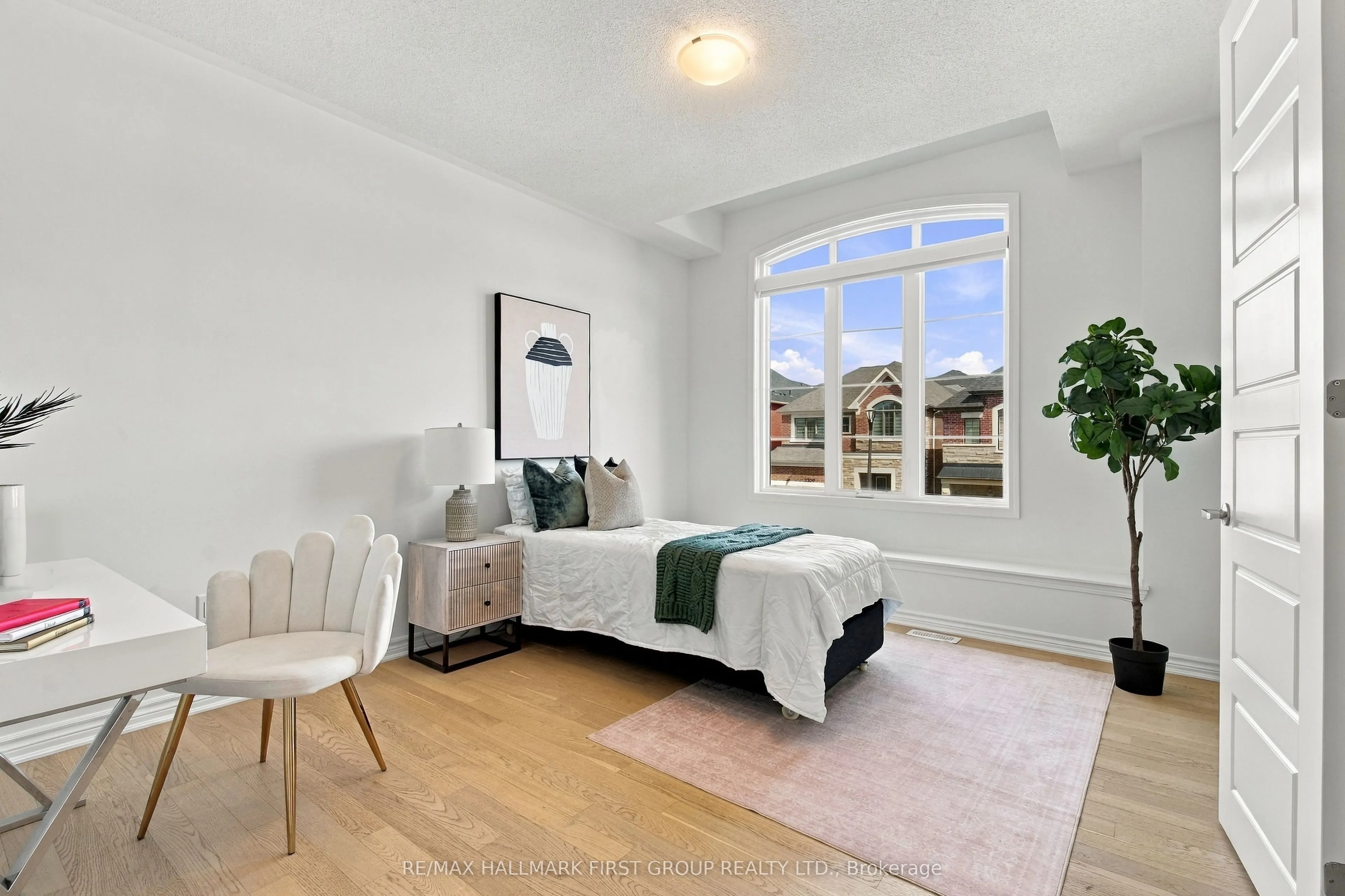 3302 Marchington Square