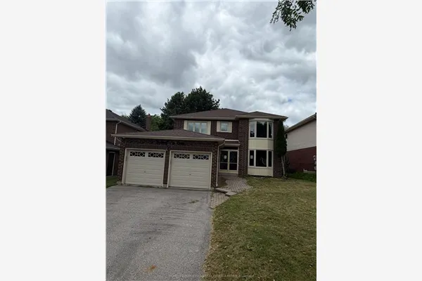 8 Butterfield Crescent