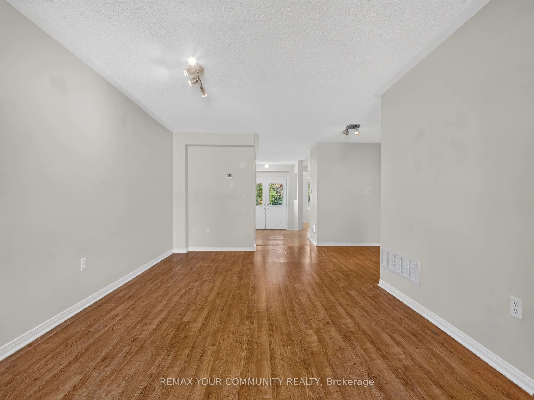 265 Sprucewood Crescent