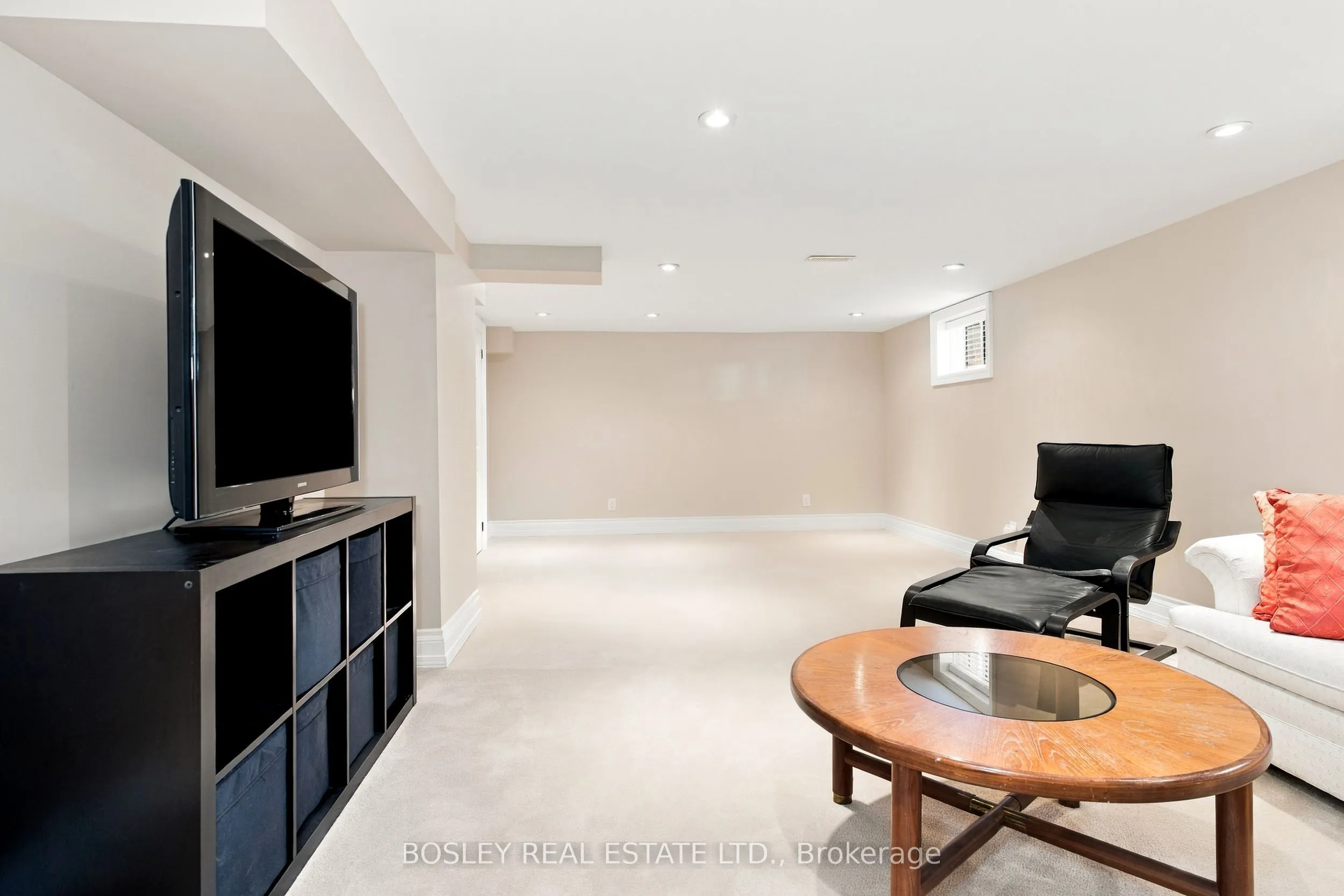 9 George Jones Street #Lower
