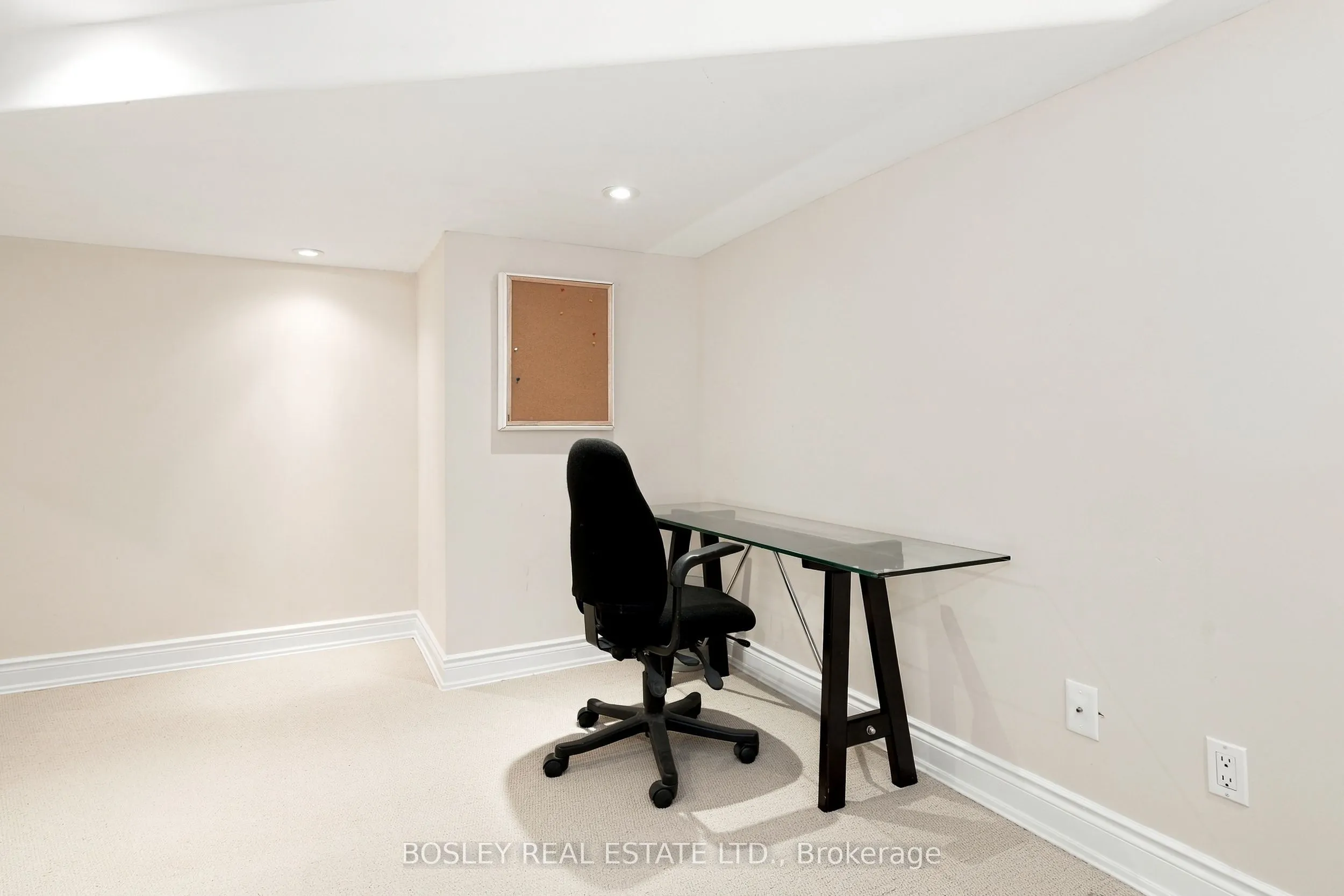 9 George Jones Street #Lower