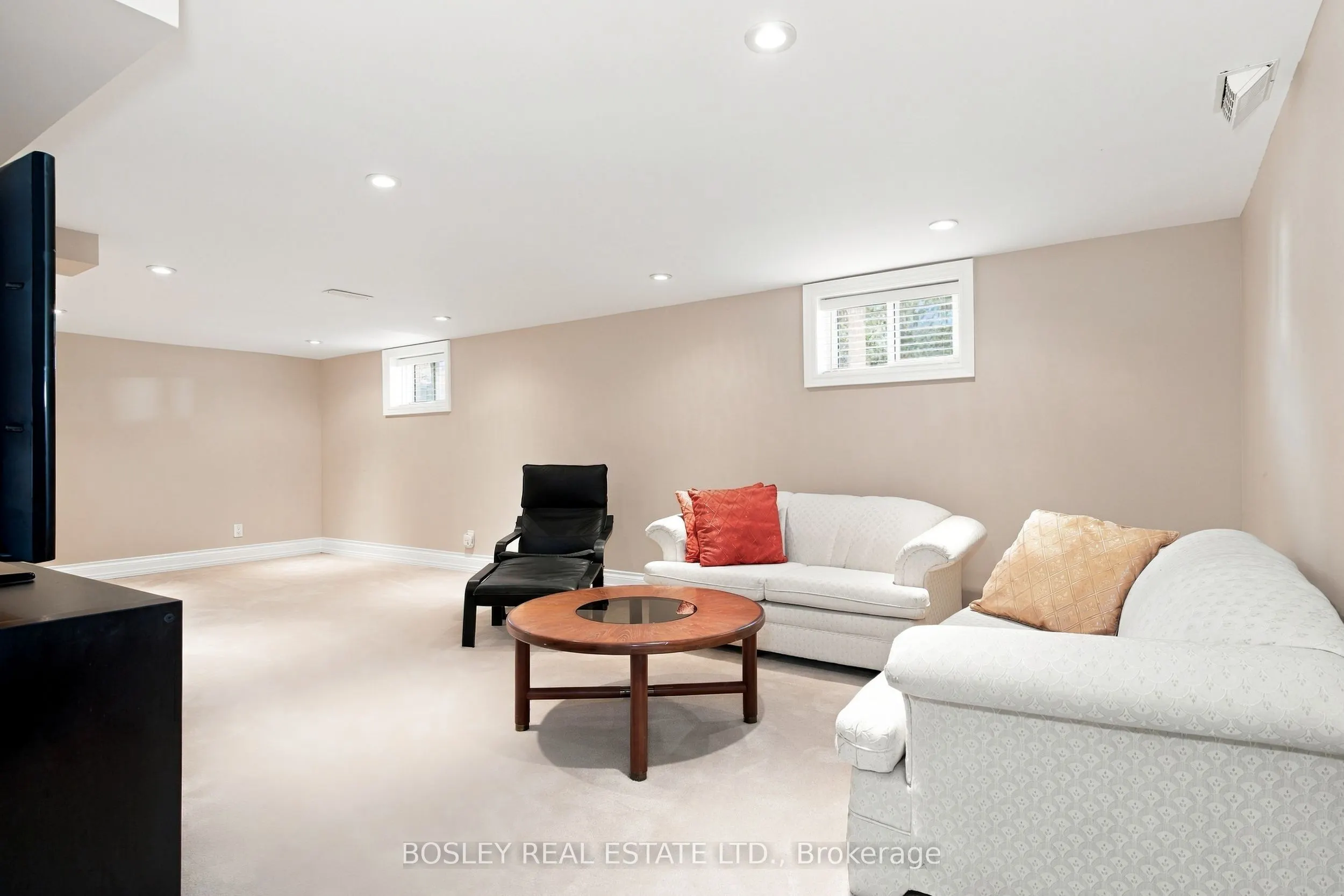 9 George Jones Street #Lower
