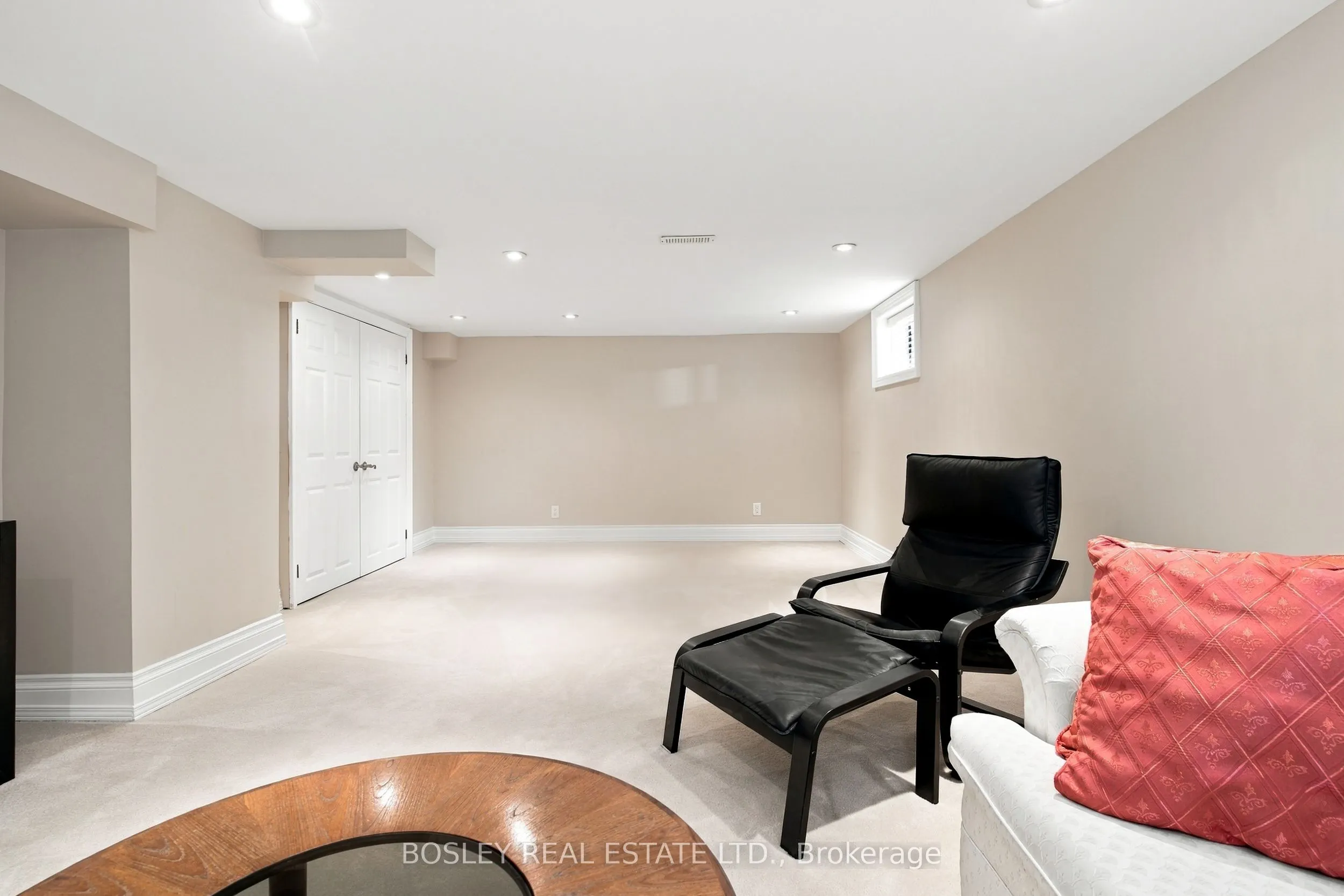 9 George Jones Street #Lower