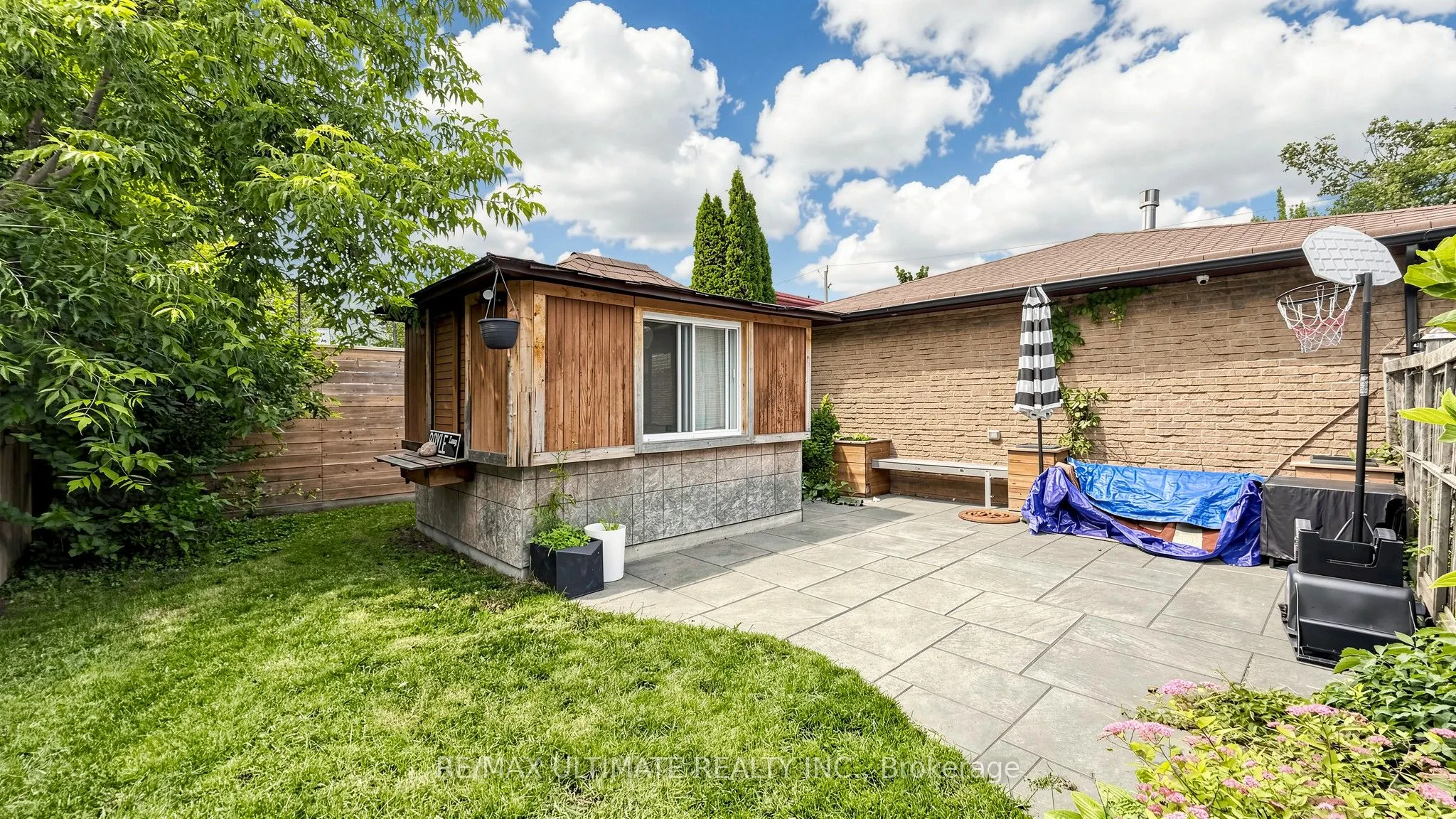 112 Coronation Drive