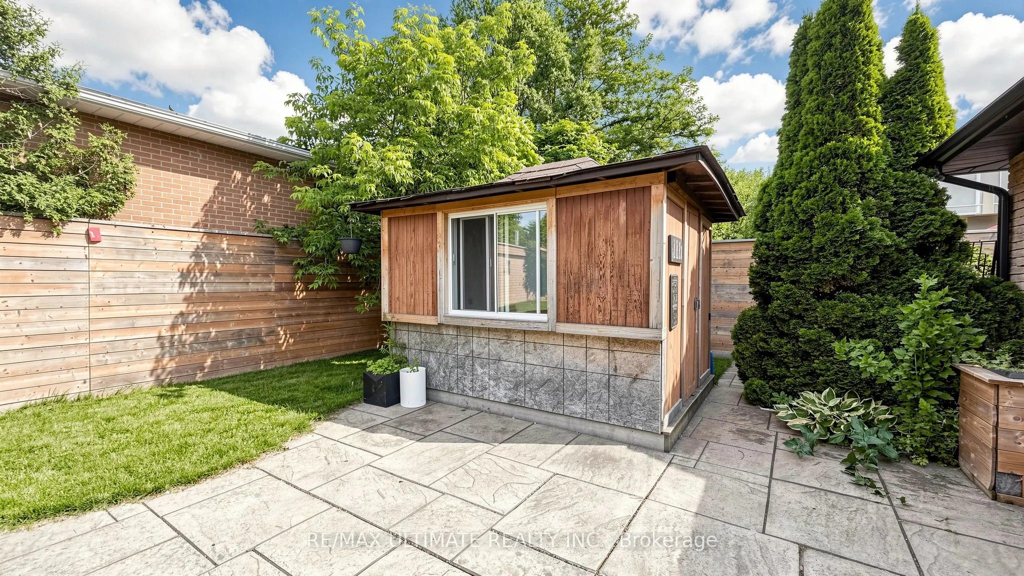 112 Coronation Drive