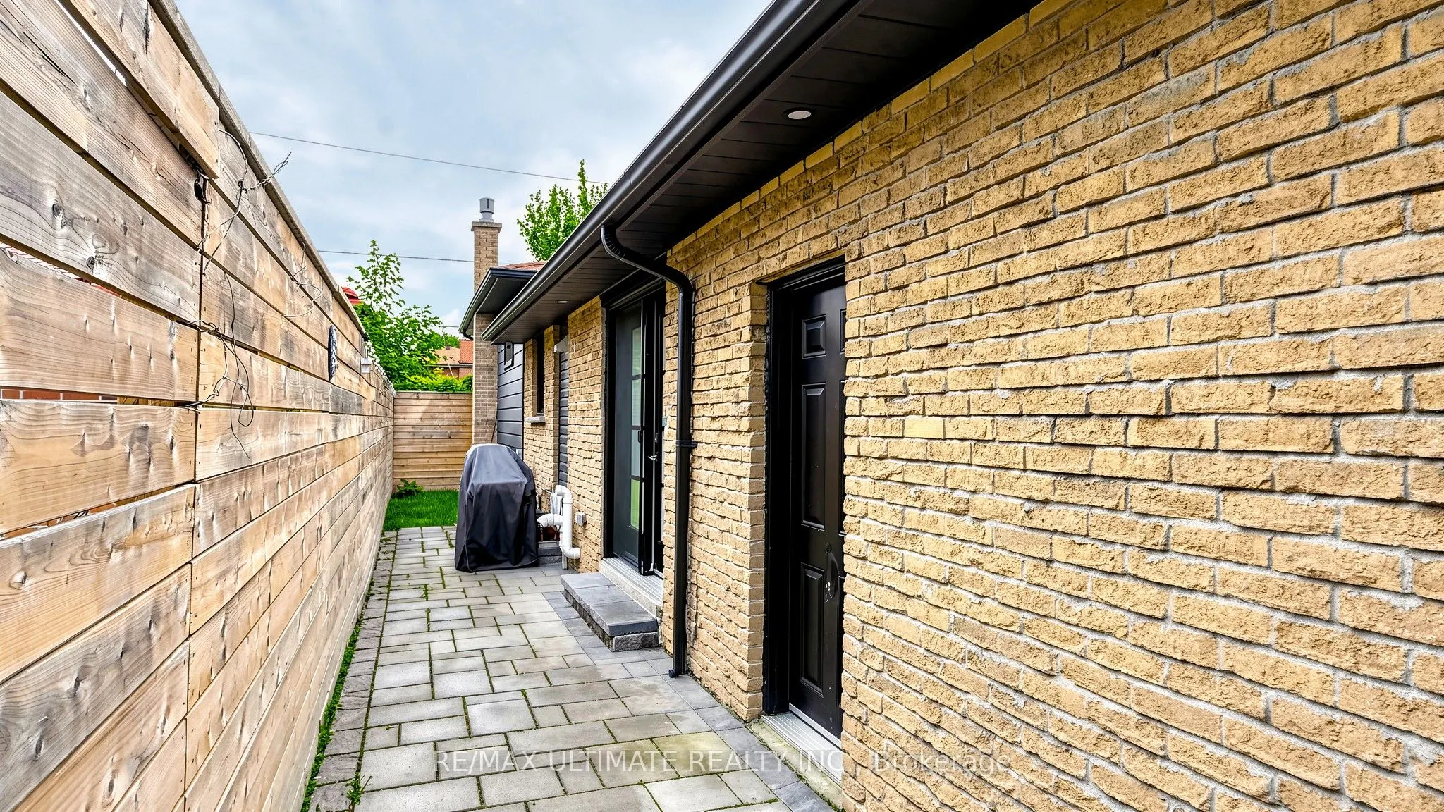 112 Coronation Drive