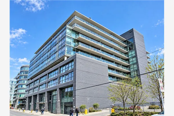 319 Carlaw Avenue #310