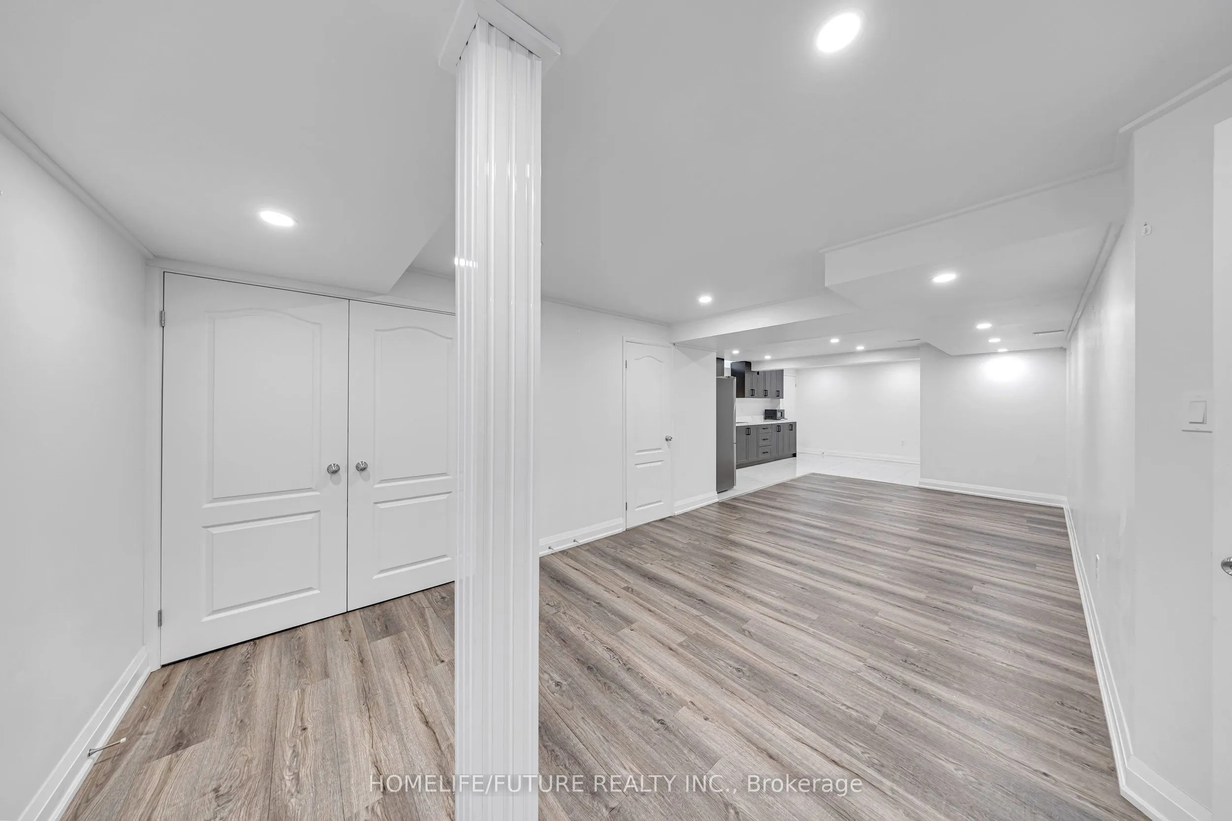 17 Grainger Crescent