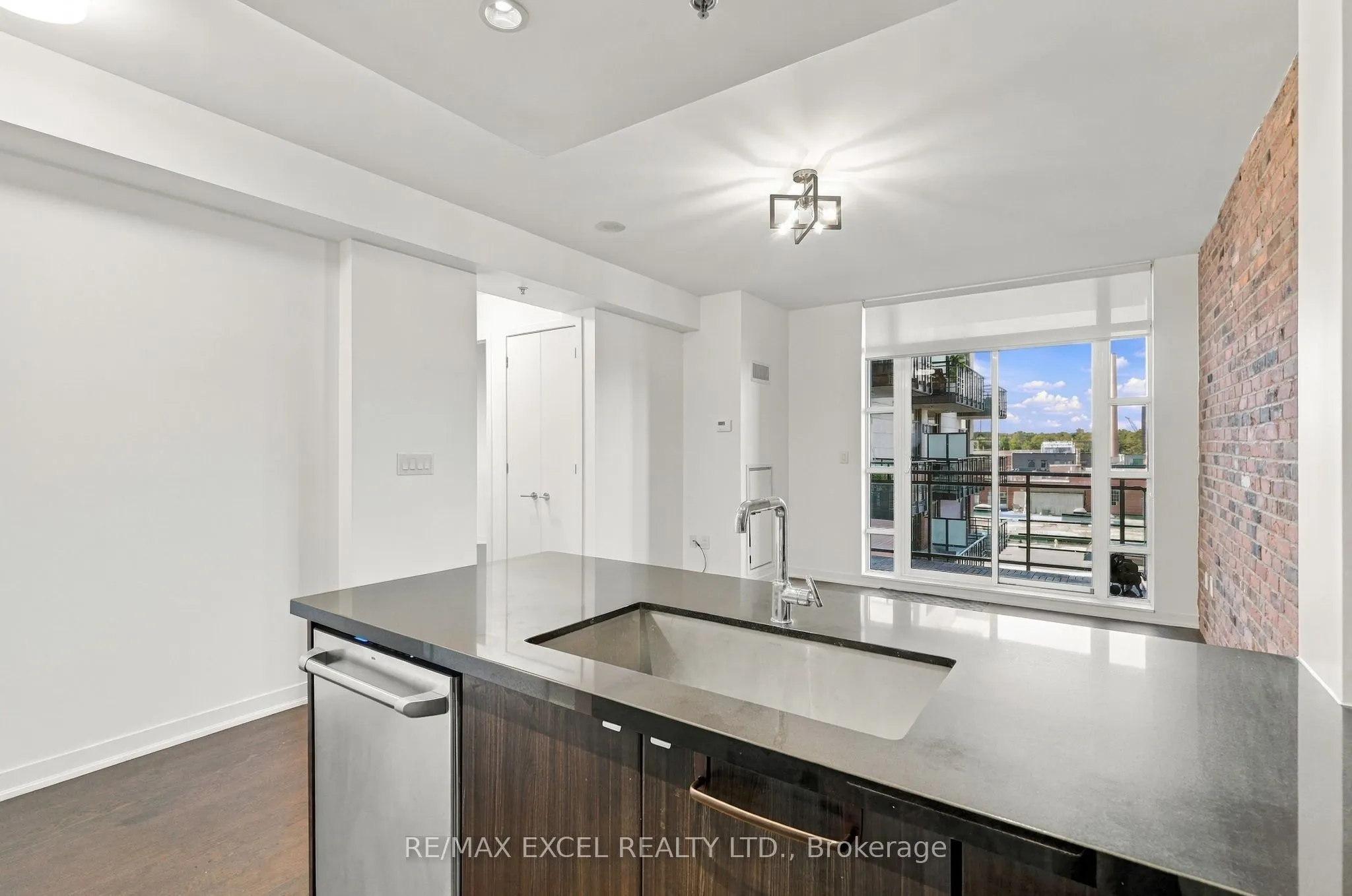 88 Colgate Avenue #601
