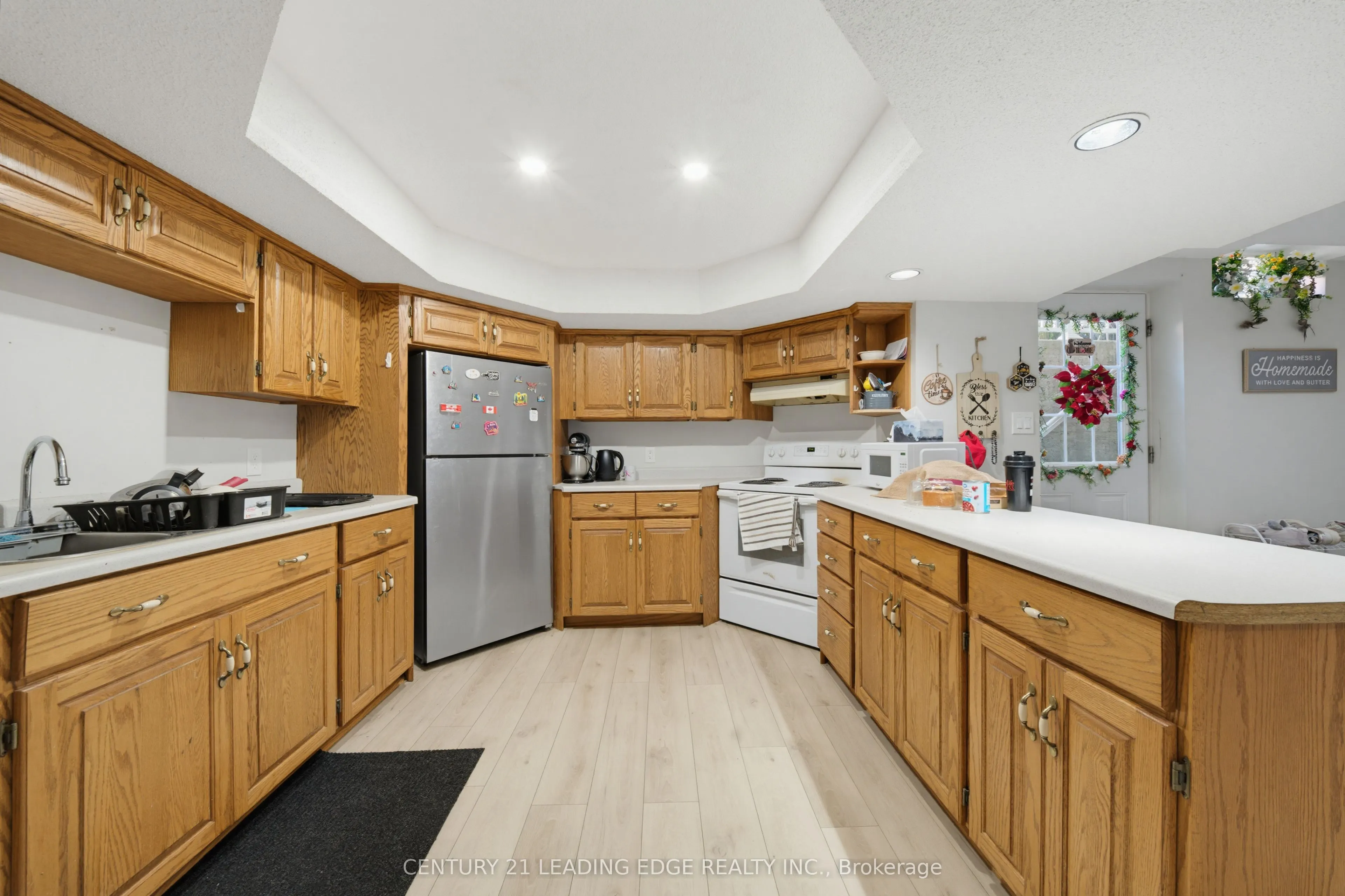 2353 Wildwood Crescent