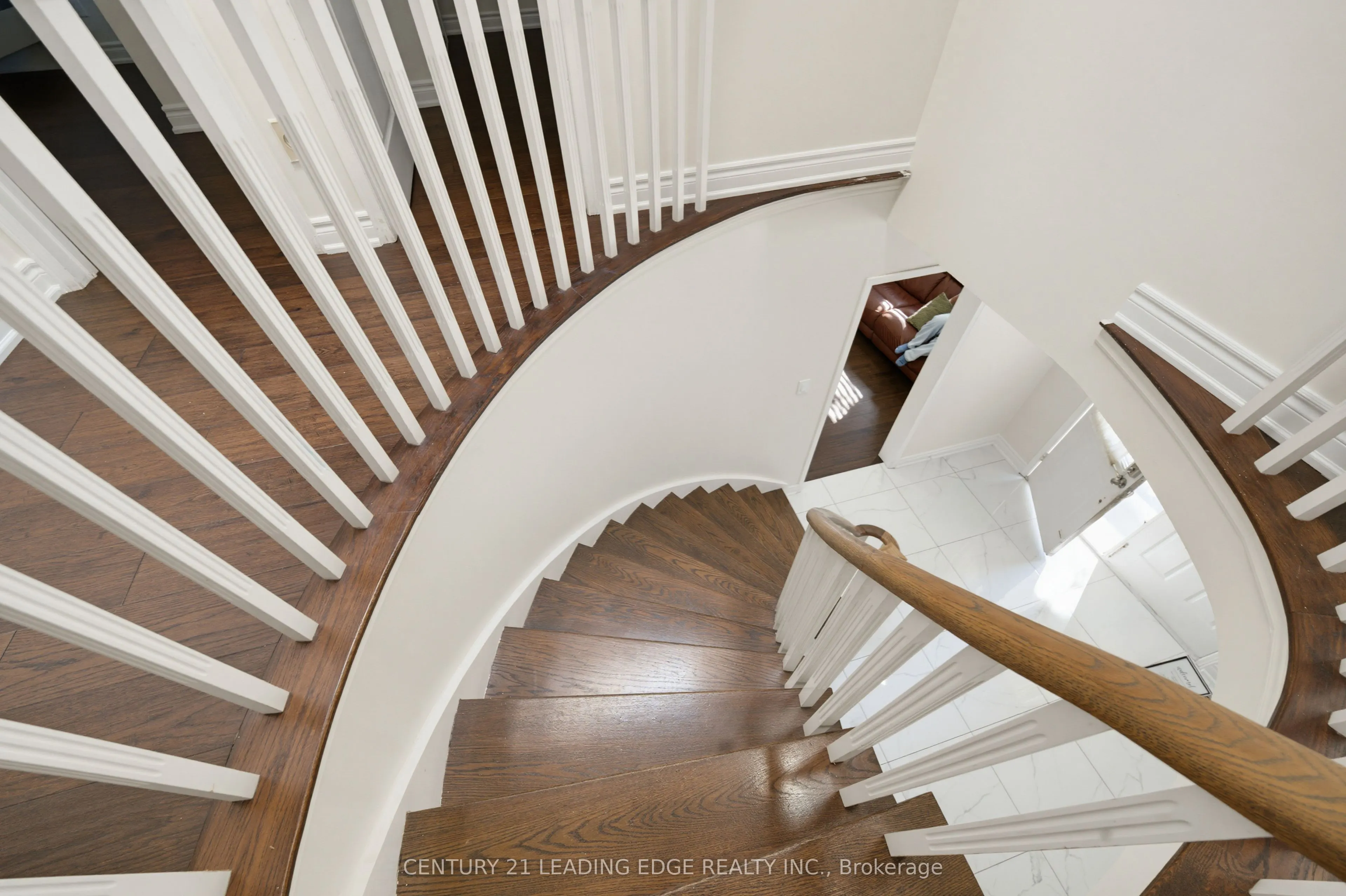 2353 Wildwood Crescent