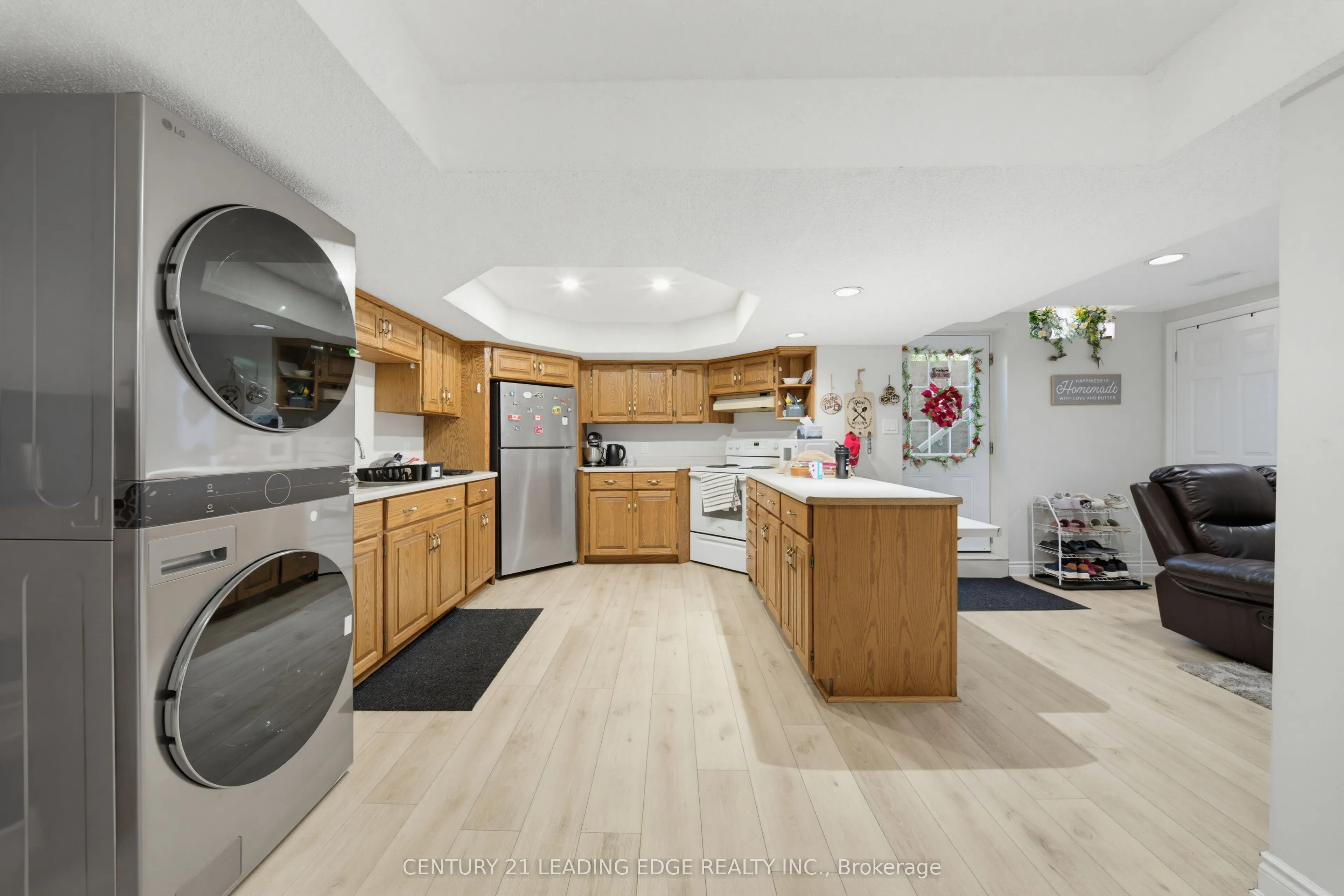 2353 Wildwood Crescent