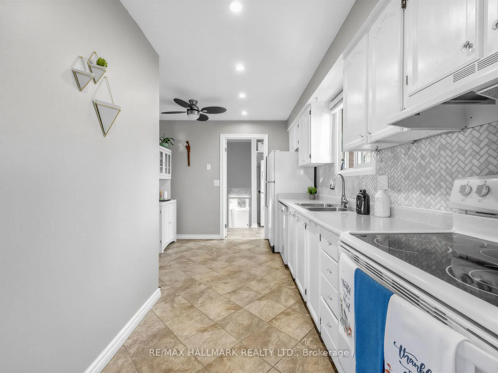 1333 Cherrydown Drive