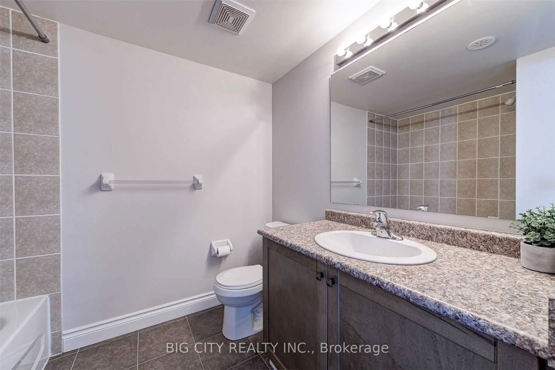 182 Kingston Road W #22