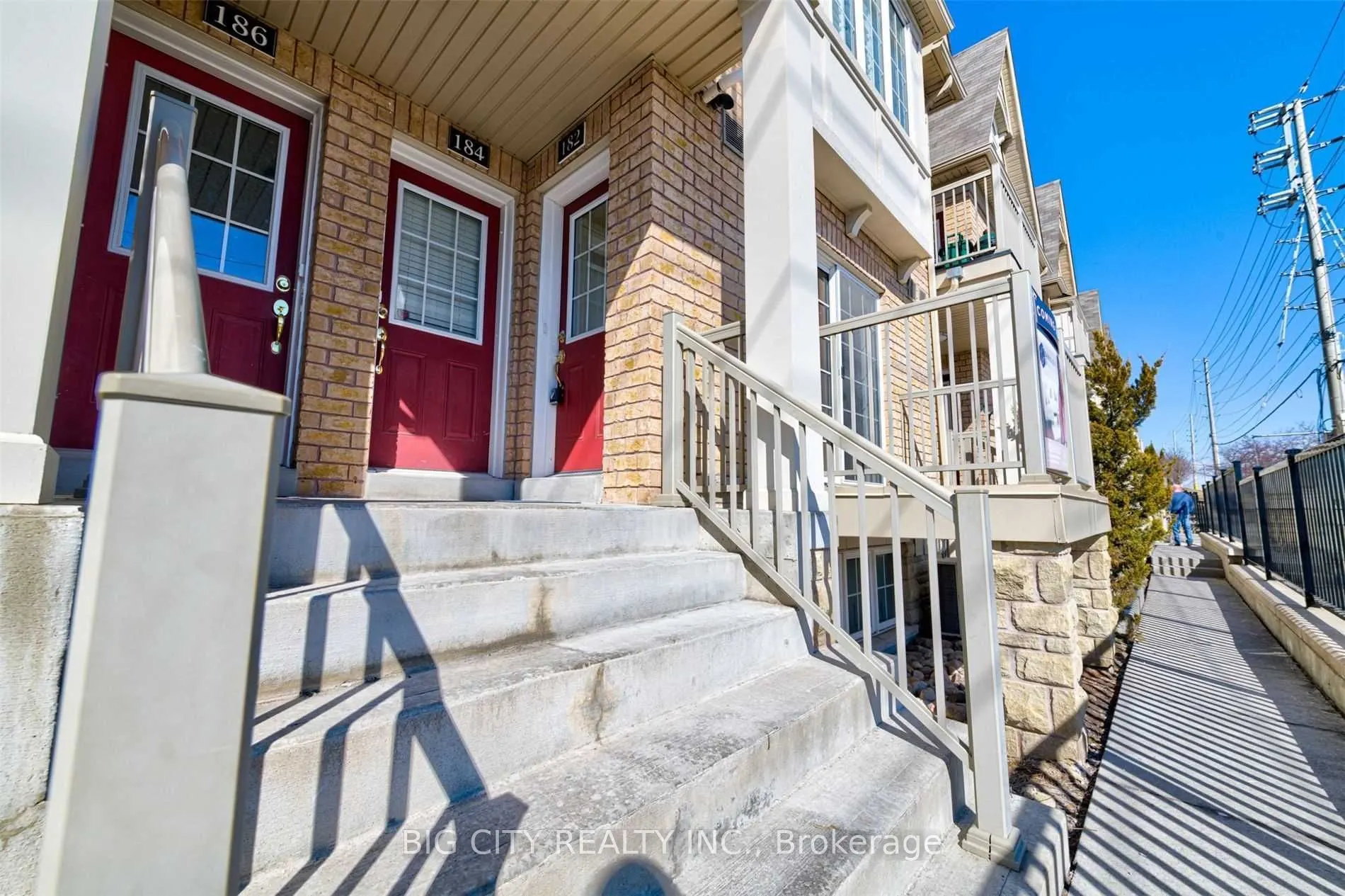 182 Kingston Road W #22
