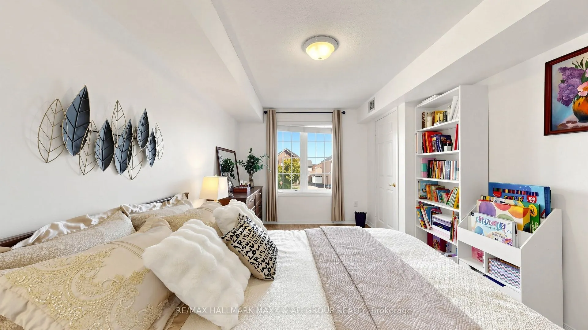 92 Petra Way #2