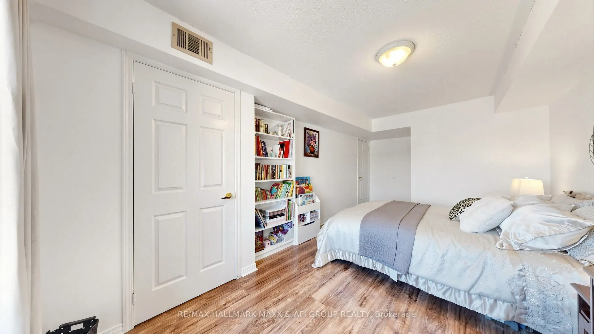 92 Petra Way #2