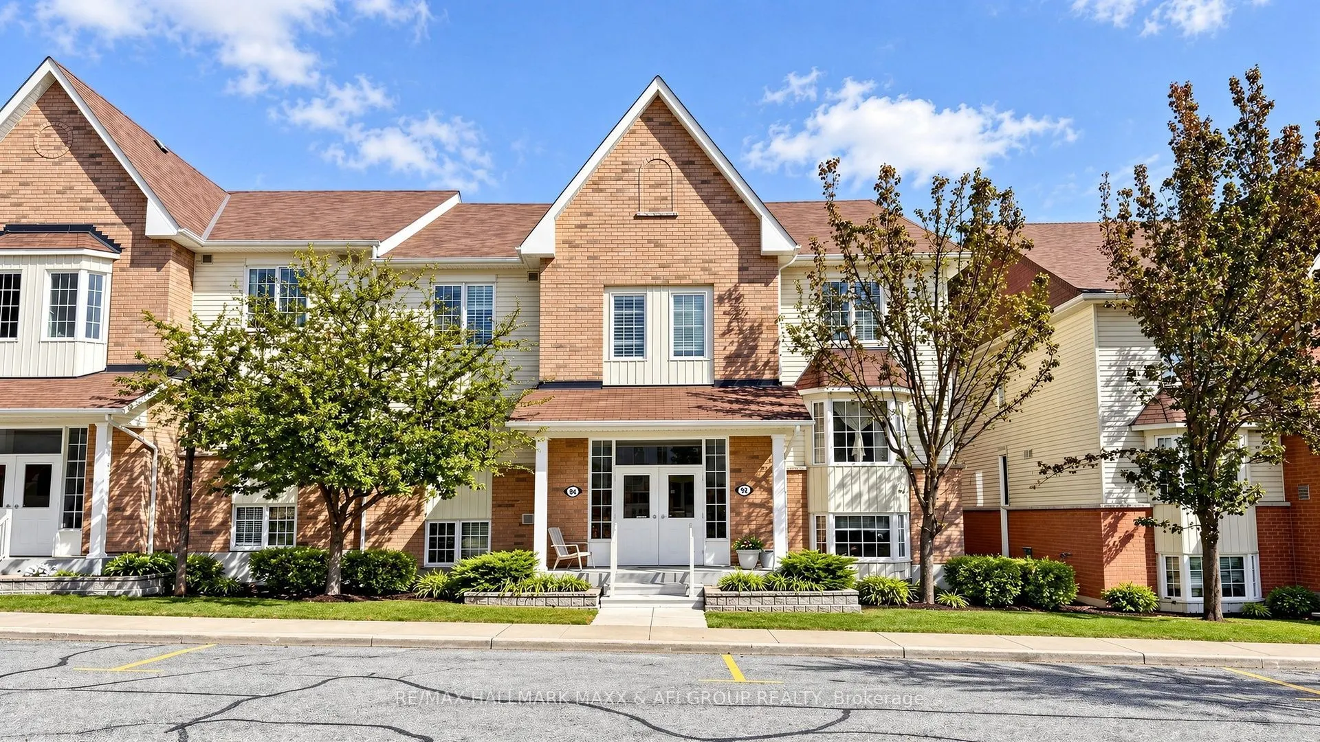 92 Petra Way #2