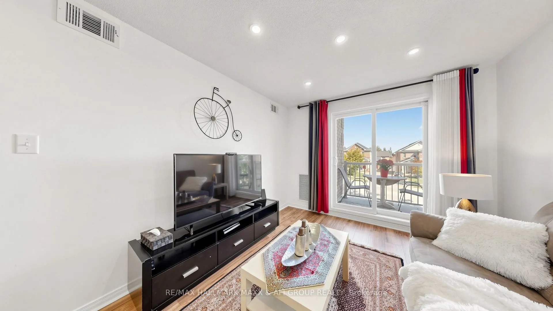 92 Petra Way #2