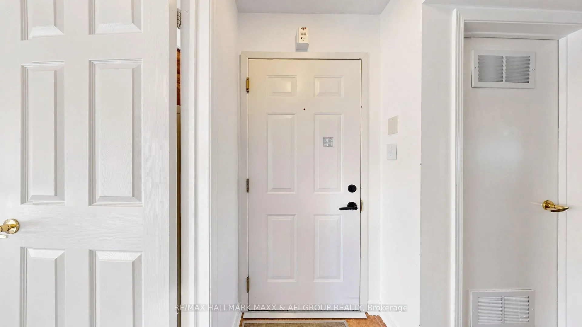 92 Petra Way #2