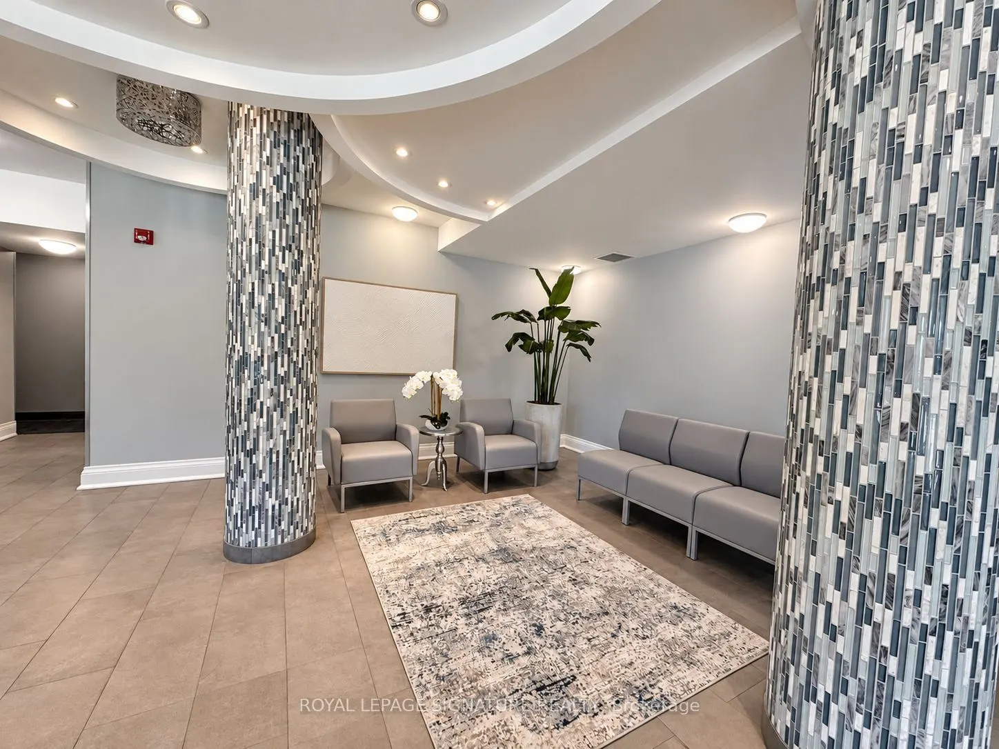 60 Fairfax Crescent #322