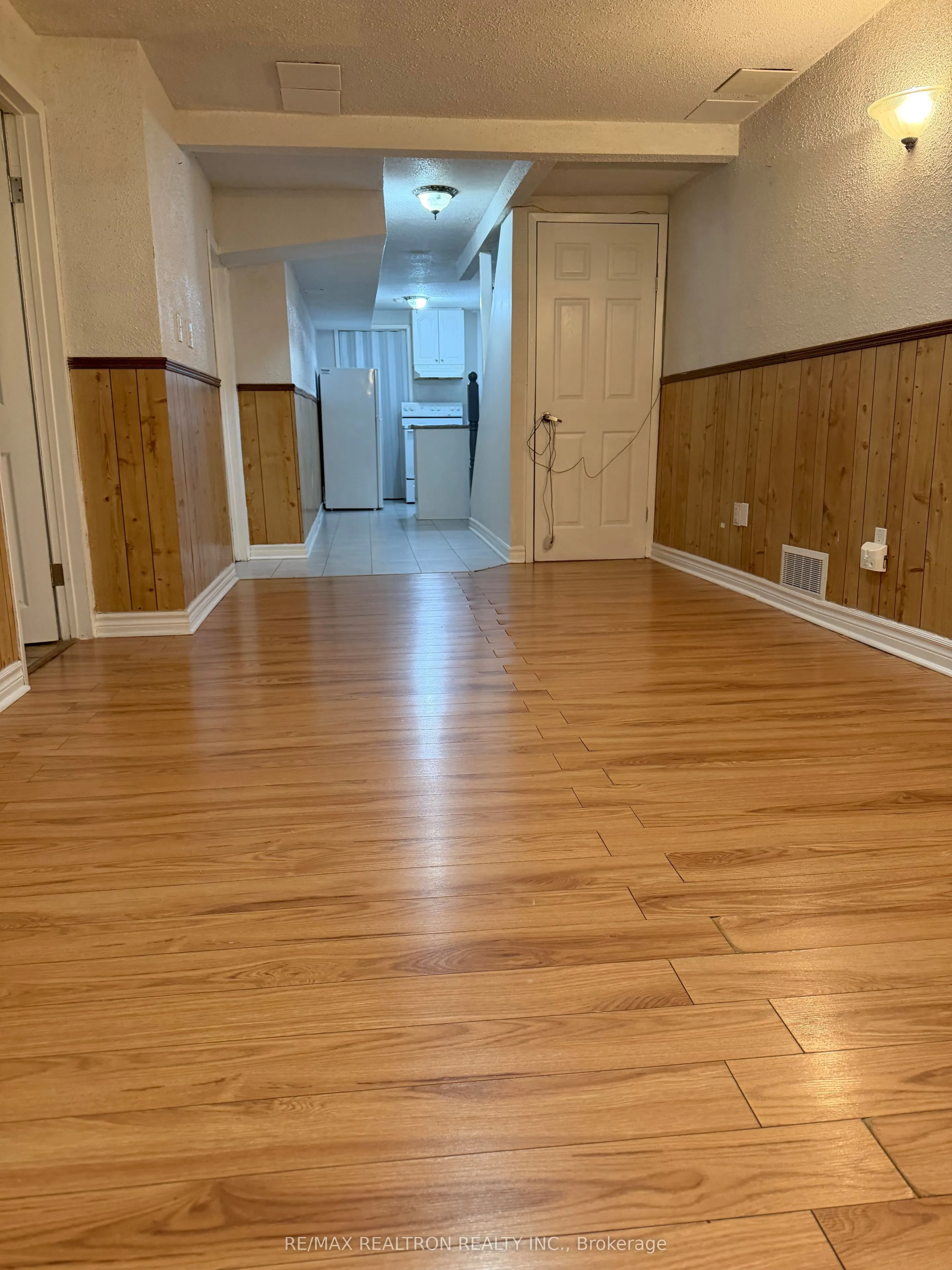 33 Rainbow Ridge Avenue
