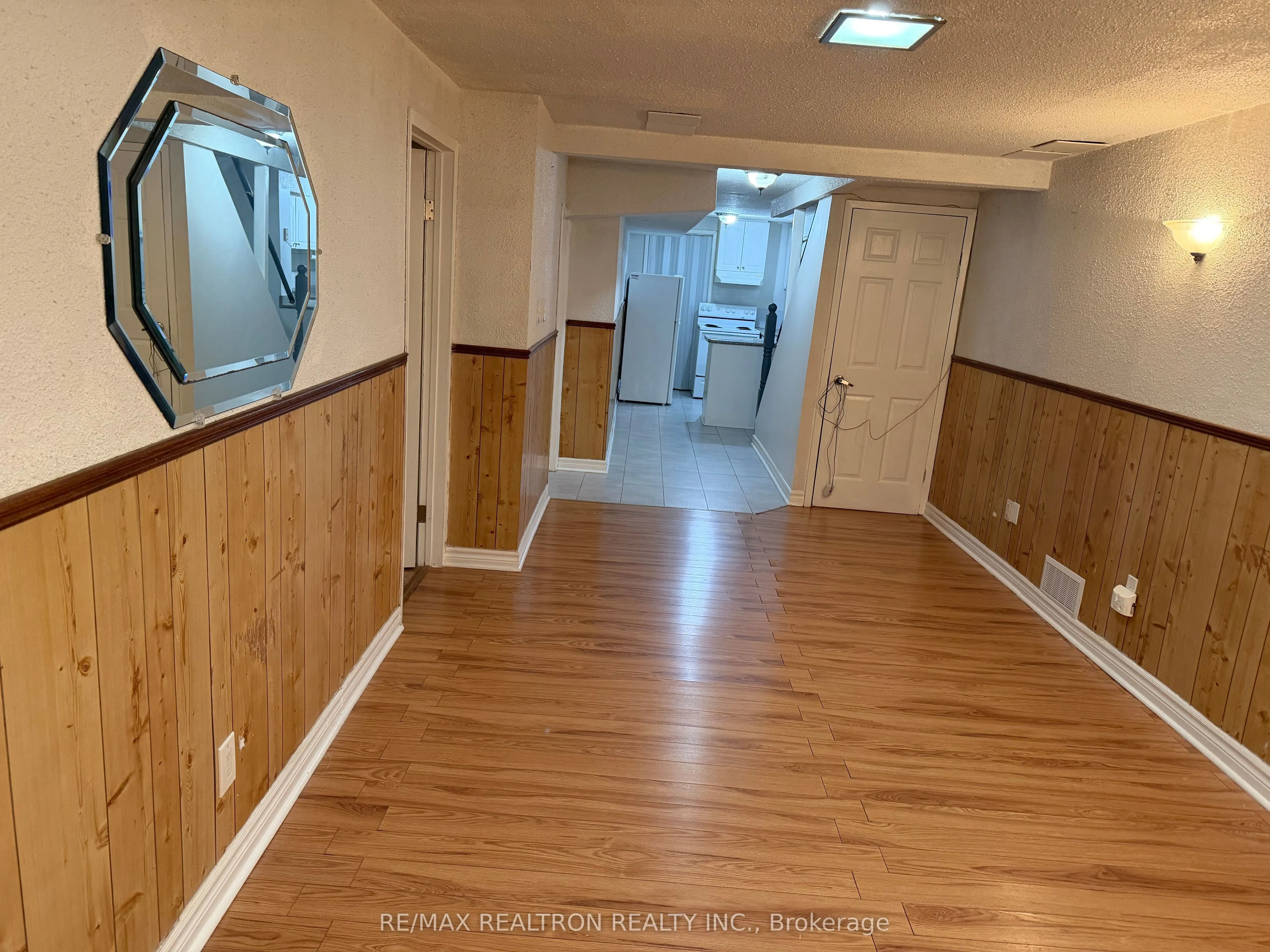 33 Rainbow Ridge Avenue