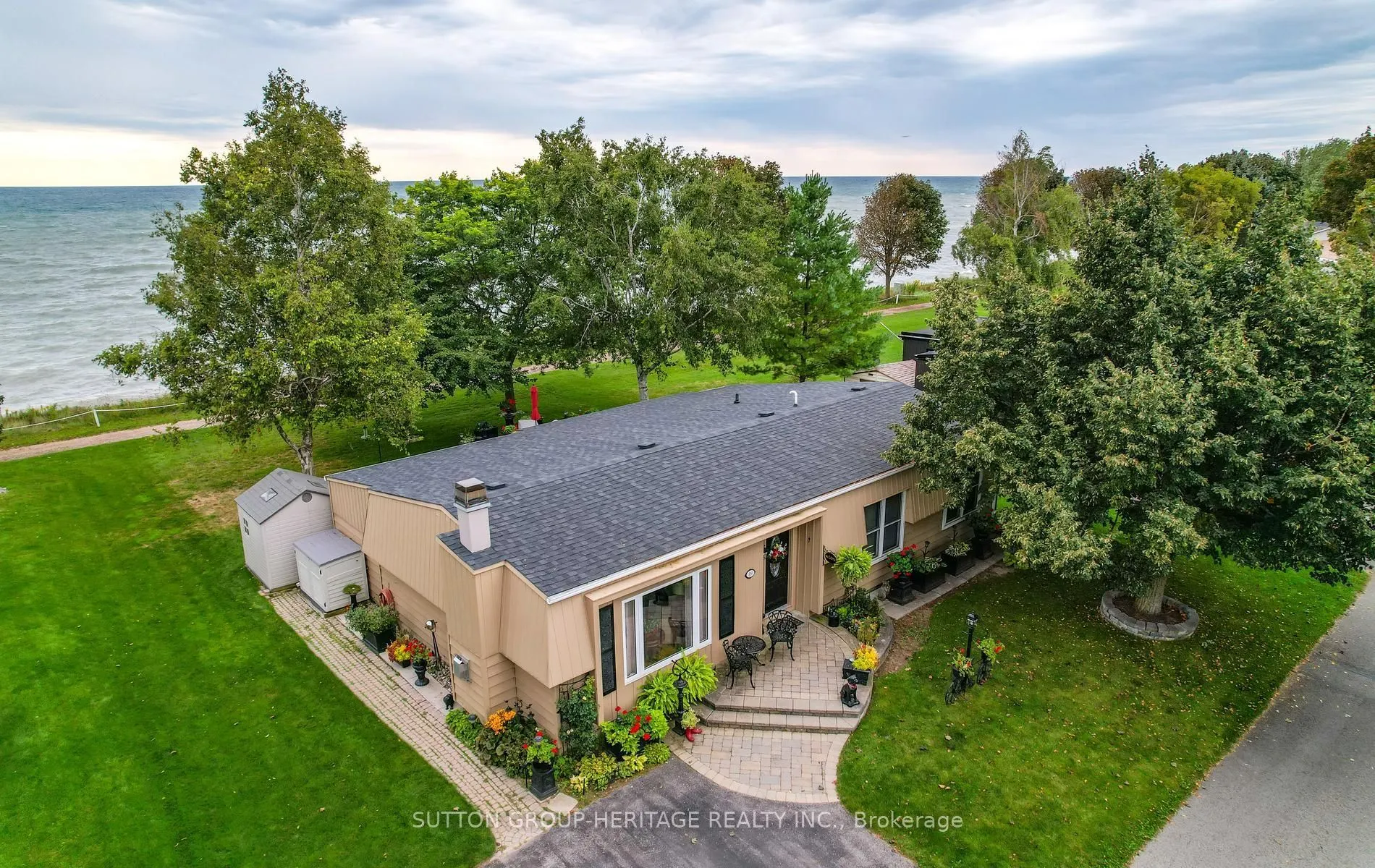 89 Bluffs Road